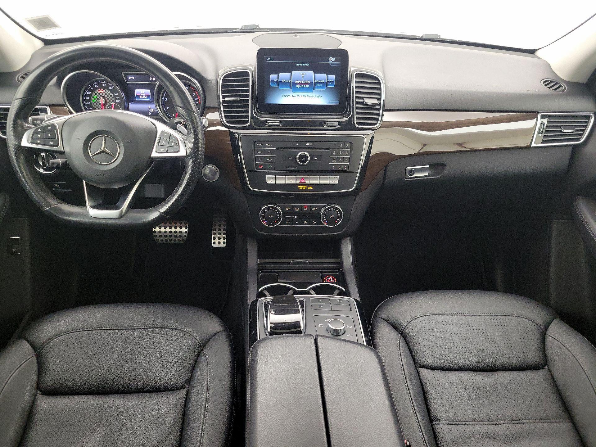 Thumbnail: 2016 Mercedes-Benz GLE - 9