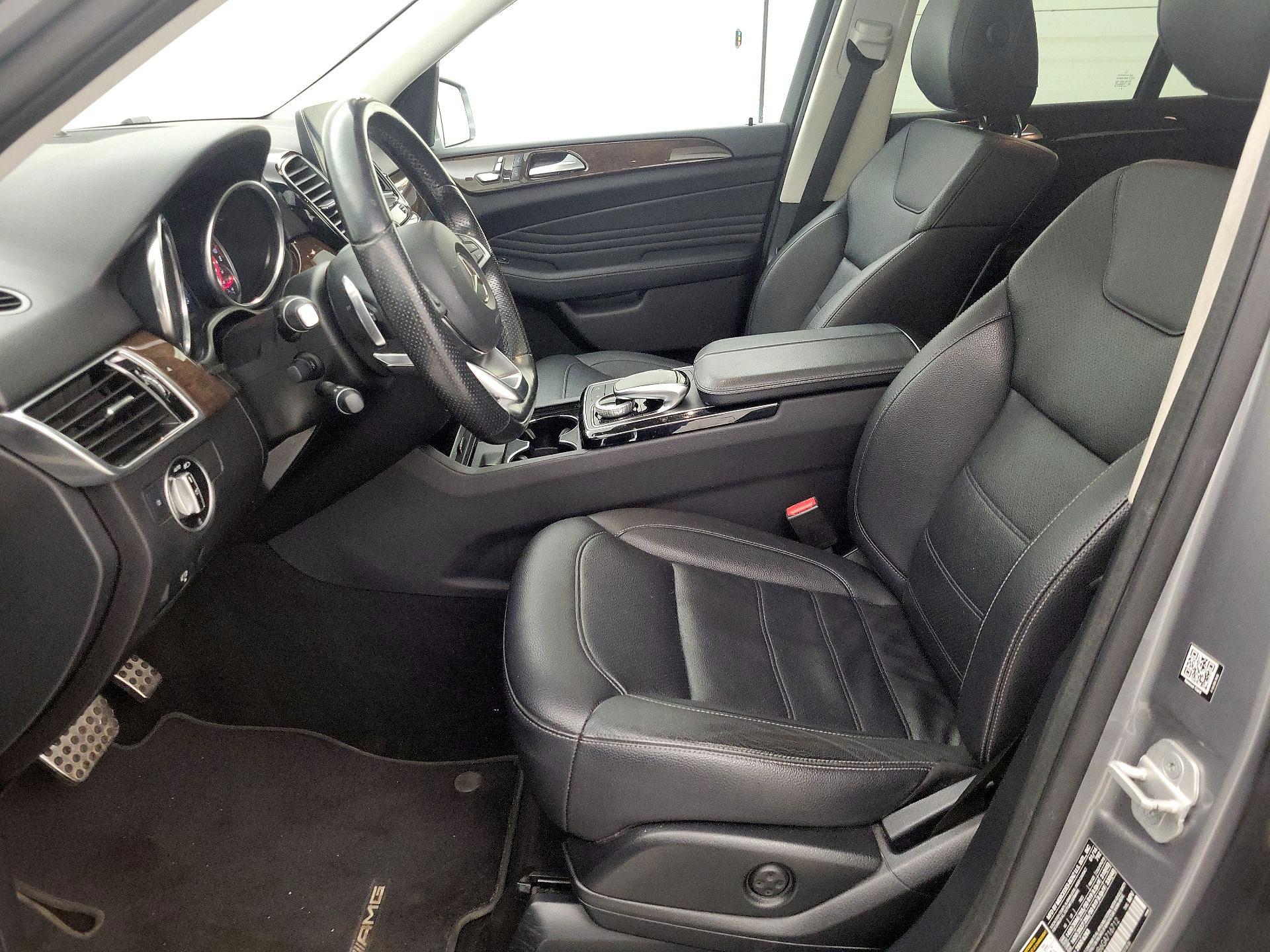 Thumbnail: 2016 Mercedes-Benz GLE - 11