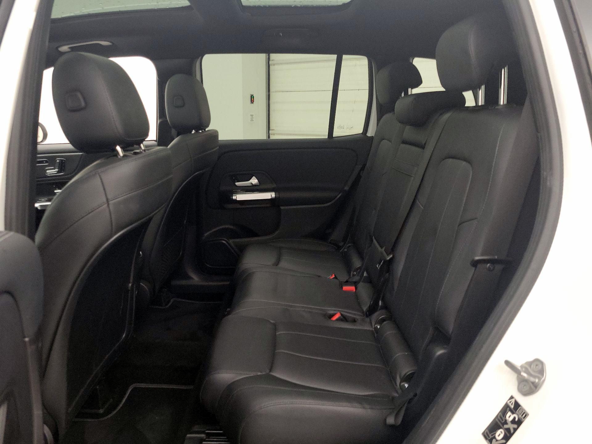 Thumbnail: 2021 Mercedes-Benz GLB - 20