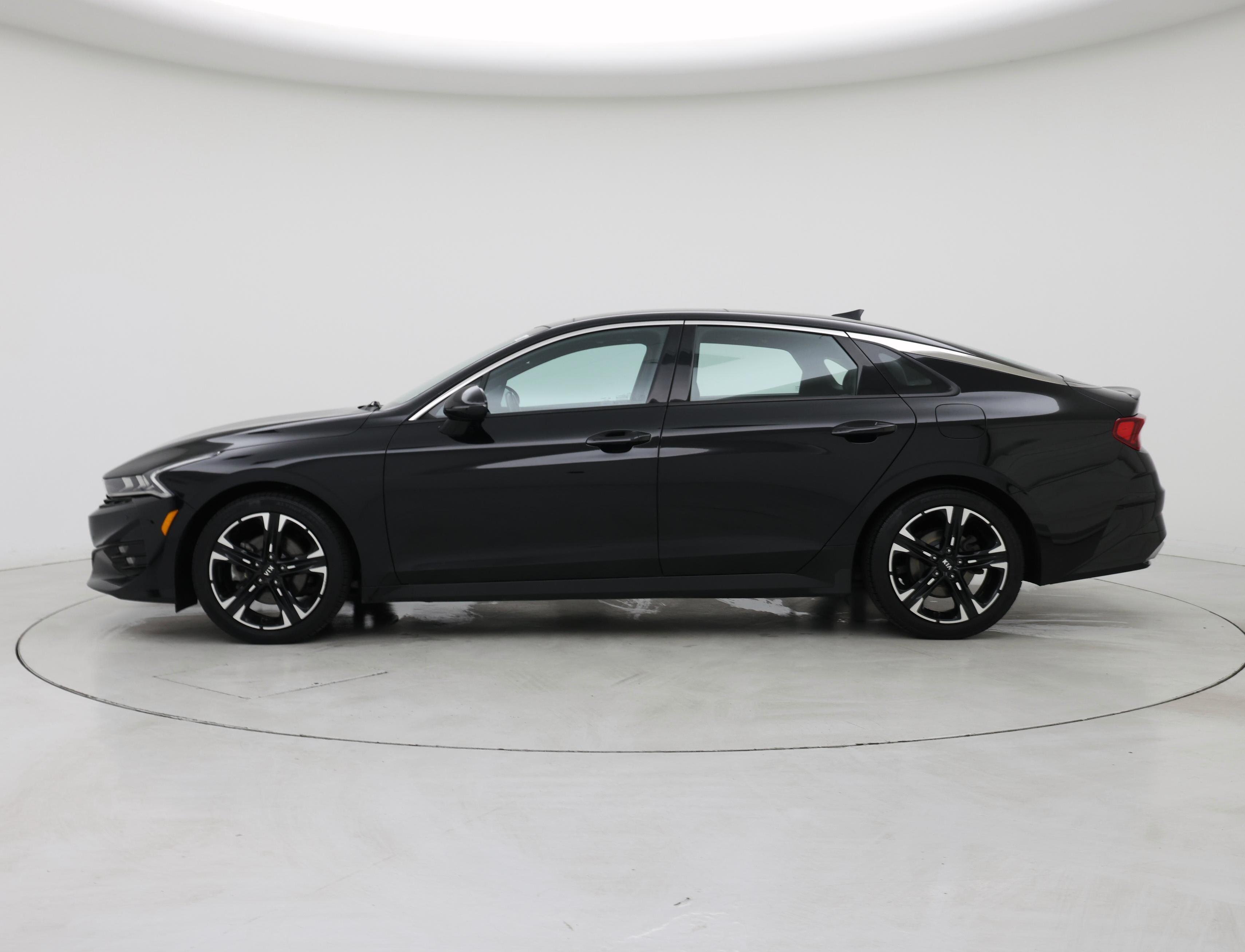 Thumbnail: 2021 Kia K5 - 3