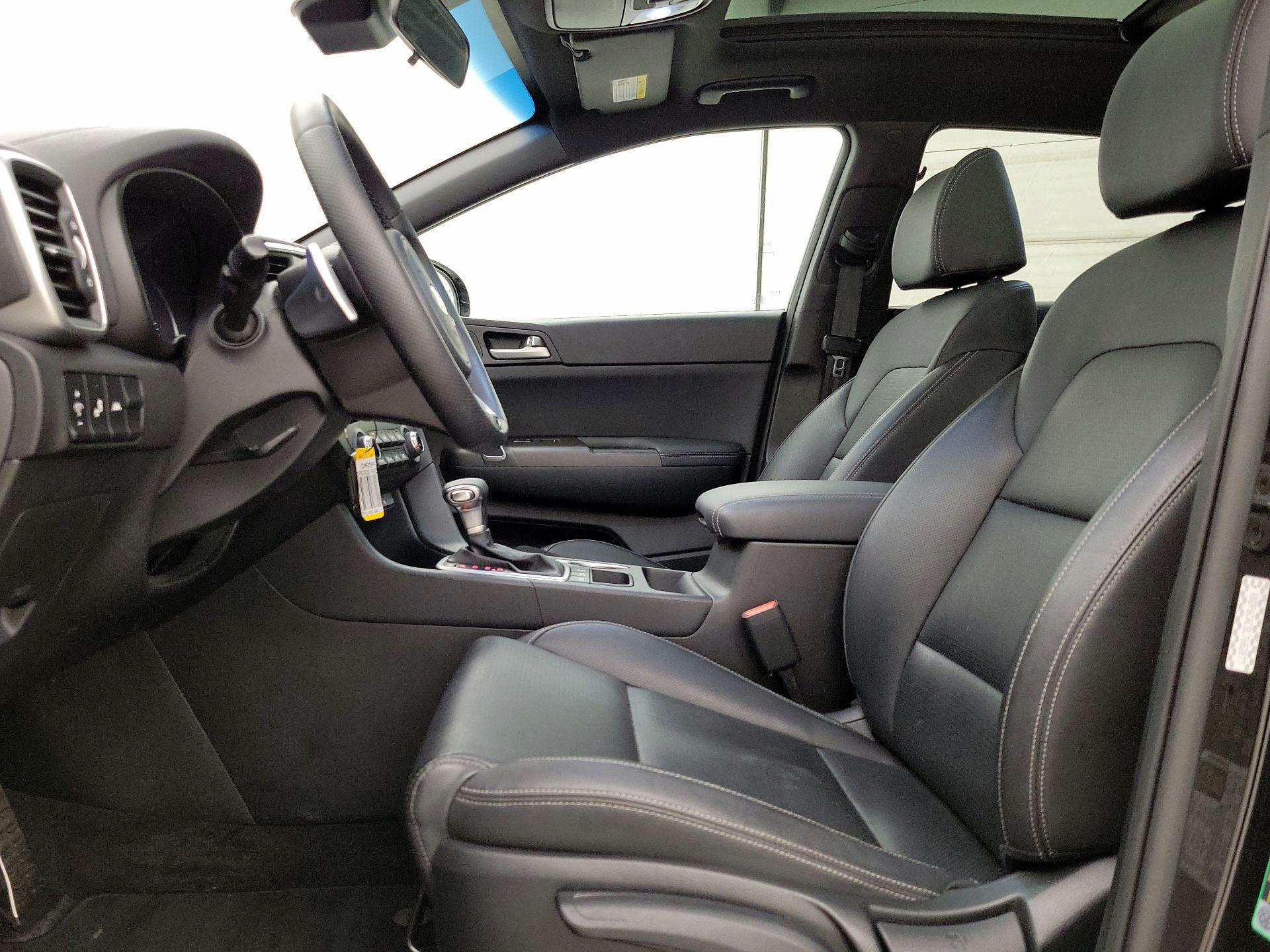 Thumbnail: 2020 Kia Sportage - 11