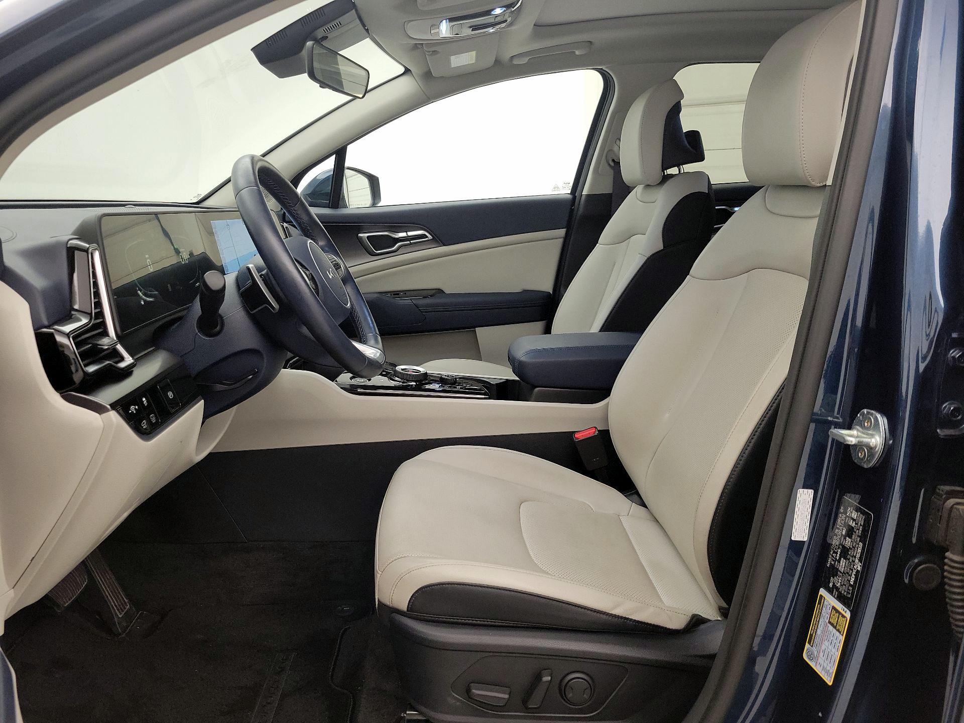 Thumbnail: 2023 Kia Sportage - 11