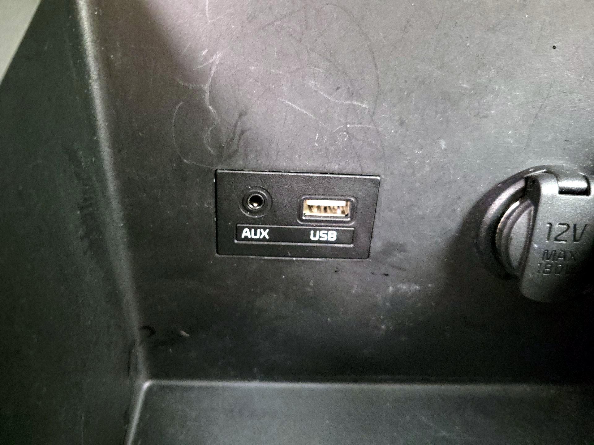 Thumbnail: 2018 Kia Forte - 18