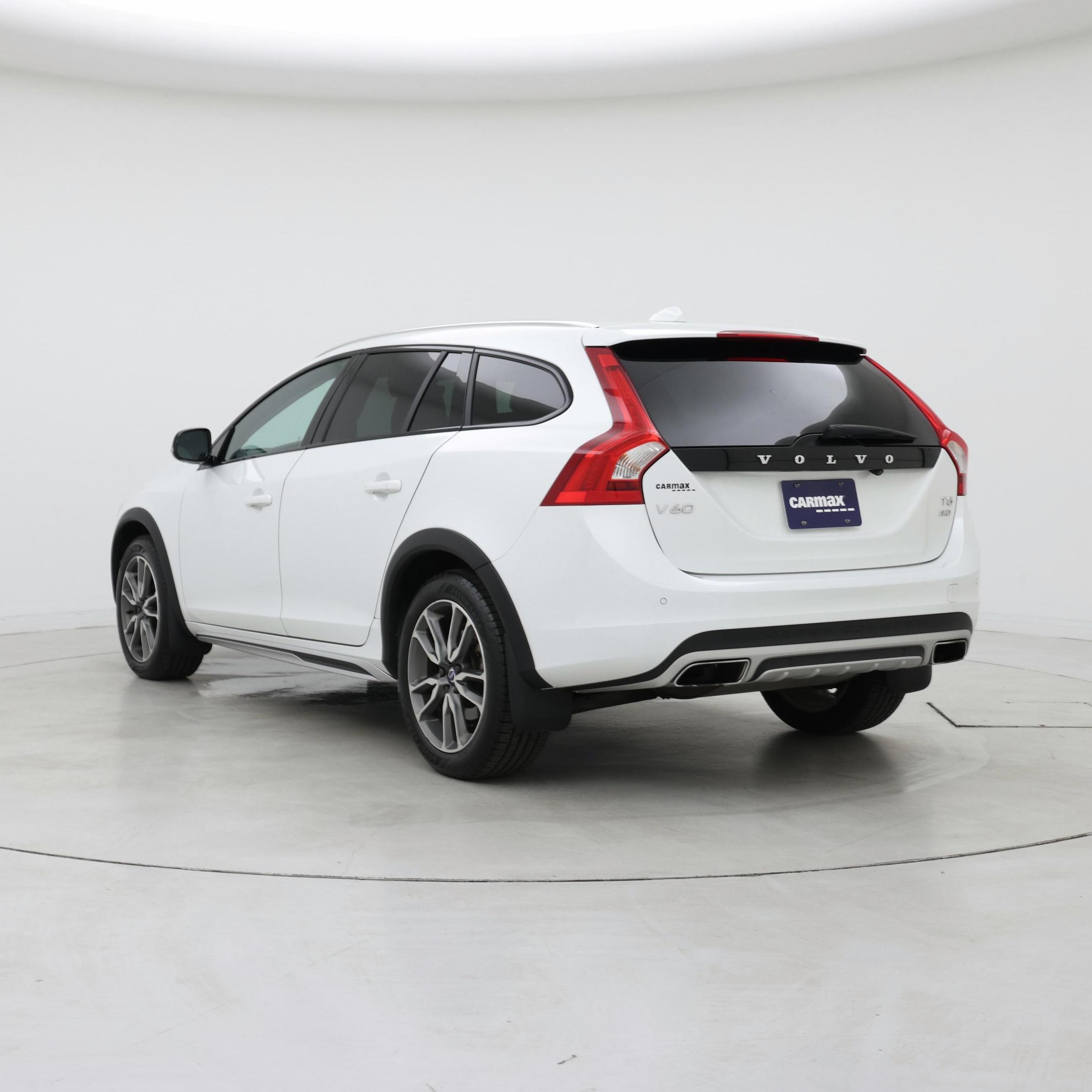 Thumbnail: 2017 Volvo S60 - 2