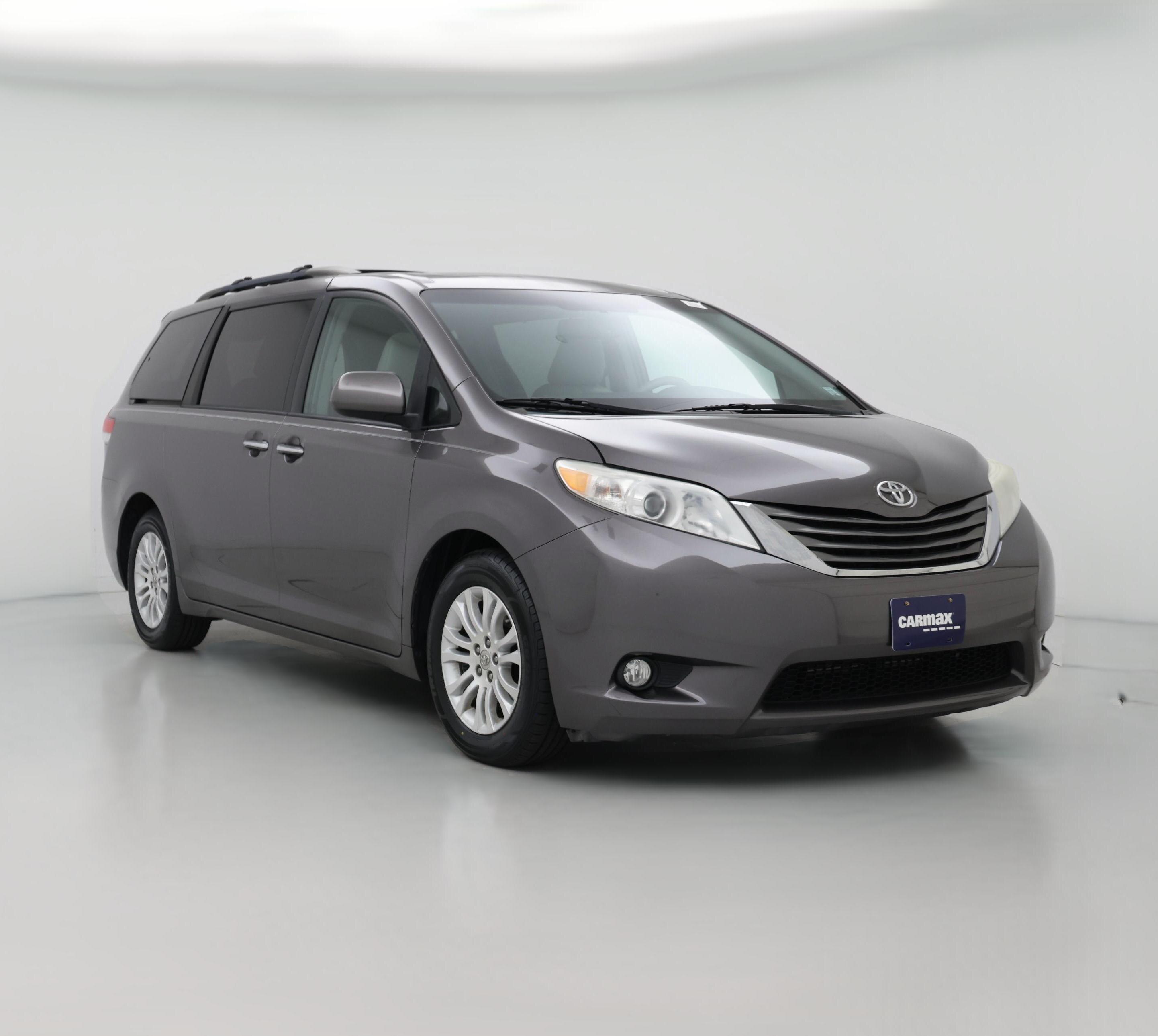Thumbnail: 2014 Toyota Sienna - 1