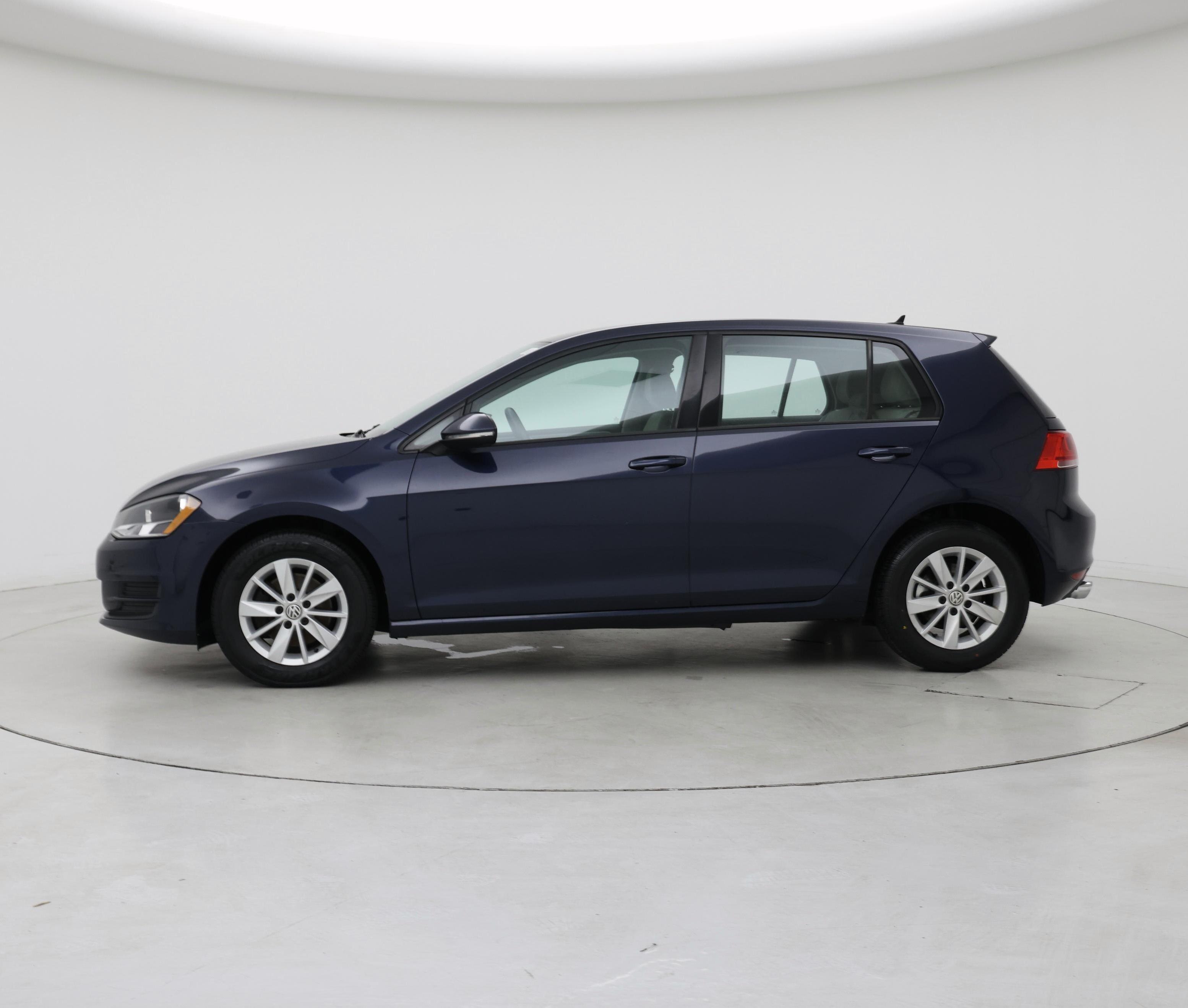 Thumbnail: 2016 Volkswagen Golf - 3
