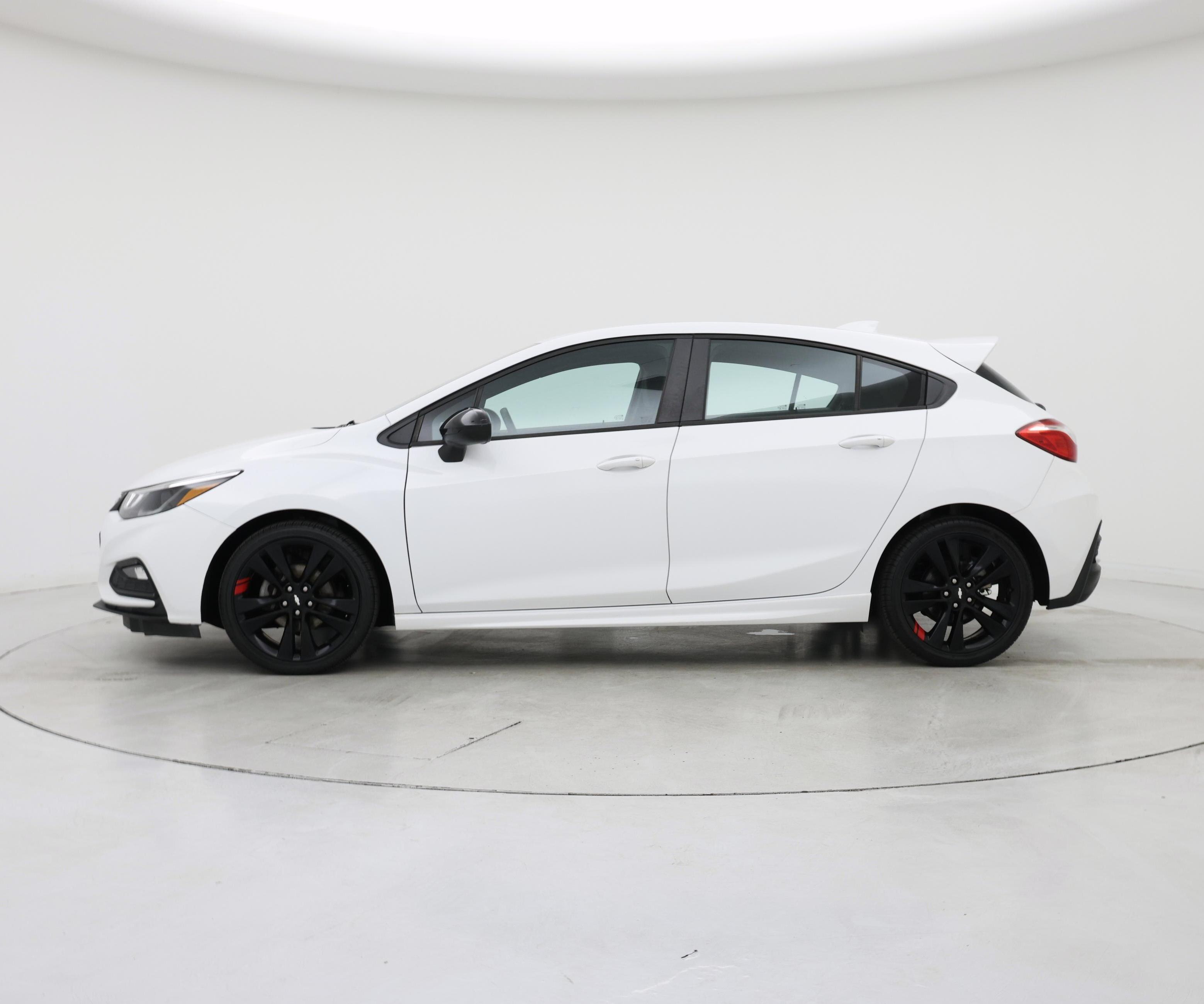 Thumbnail: 2017 Chevrolet Cruze - 3