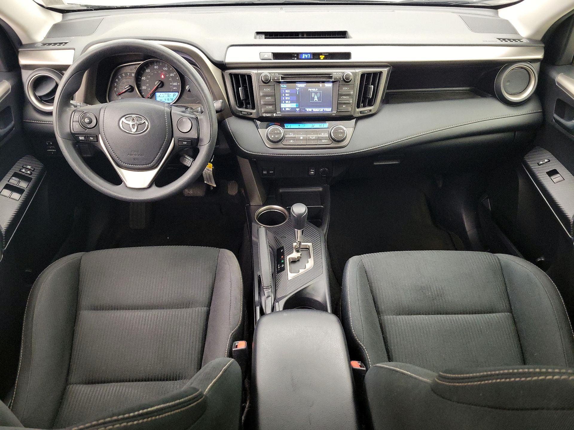 Thumbnail: 2015 Toyota RAV4 - 9