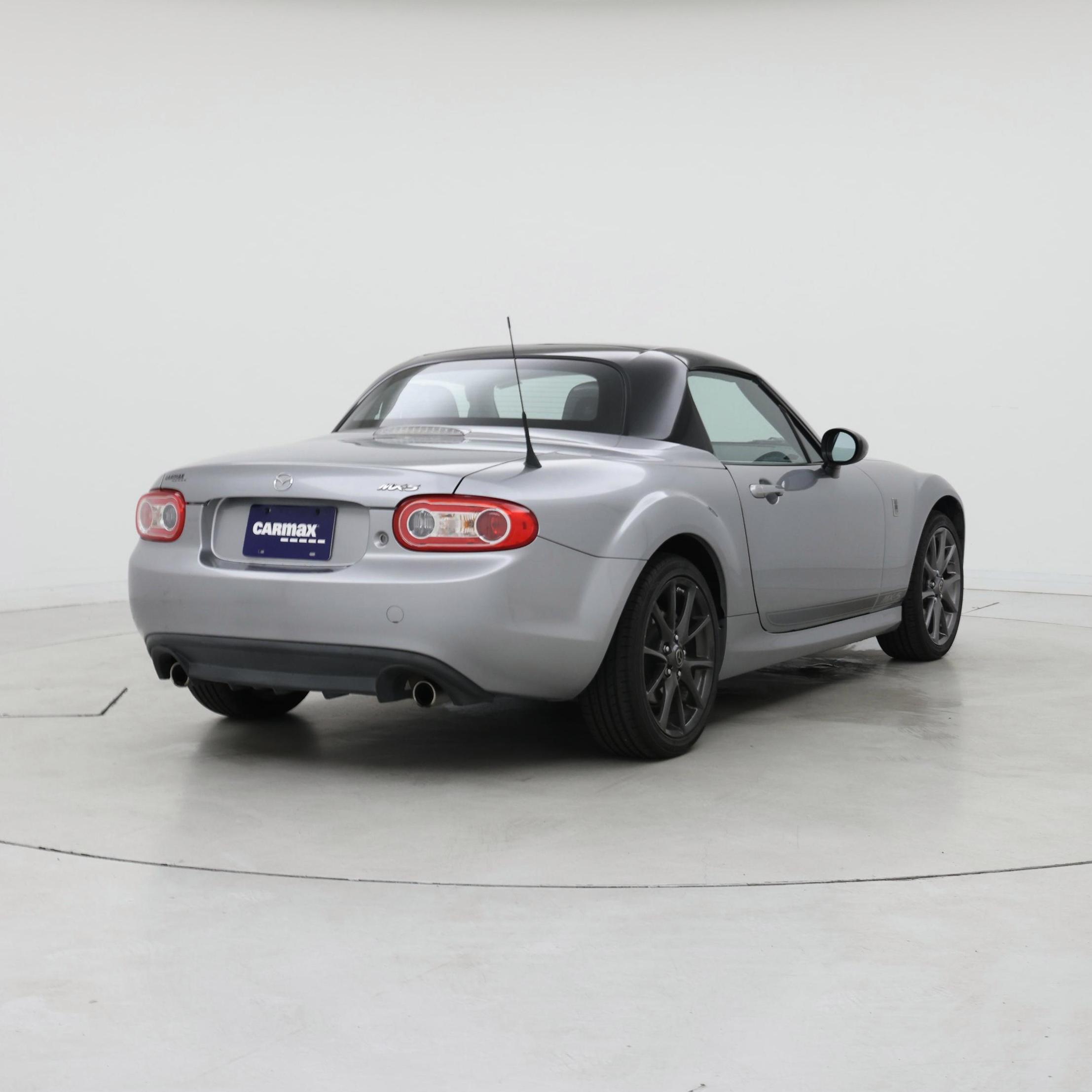 Thumbnail: 2015 Mazda MX-5 Miata - 8