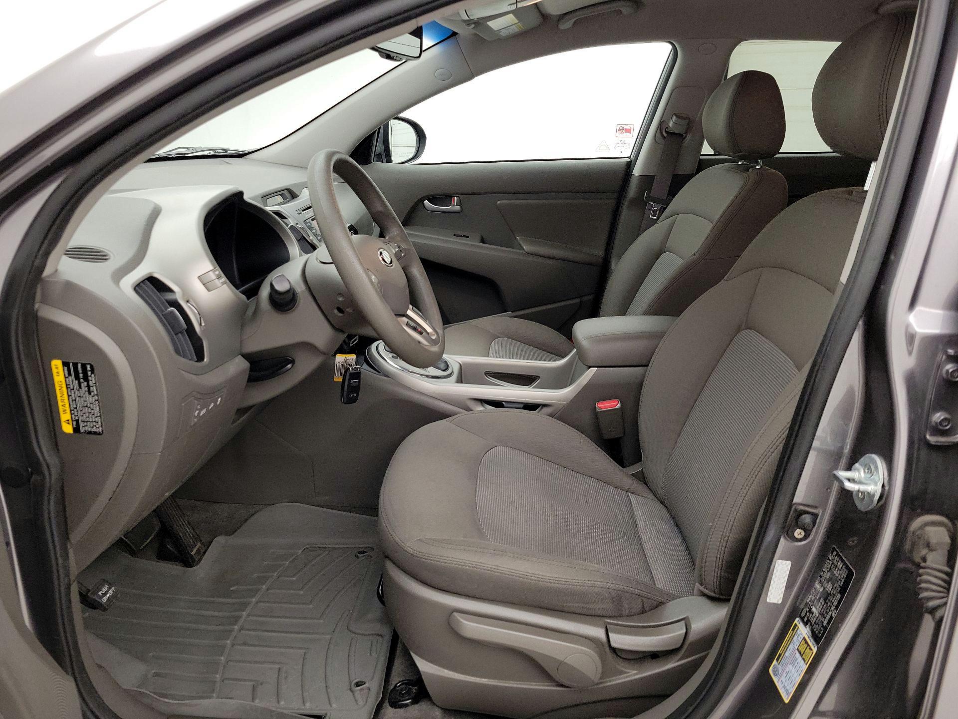 Thumbnail: 2016 Kia Sportage - 11