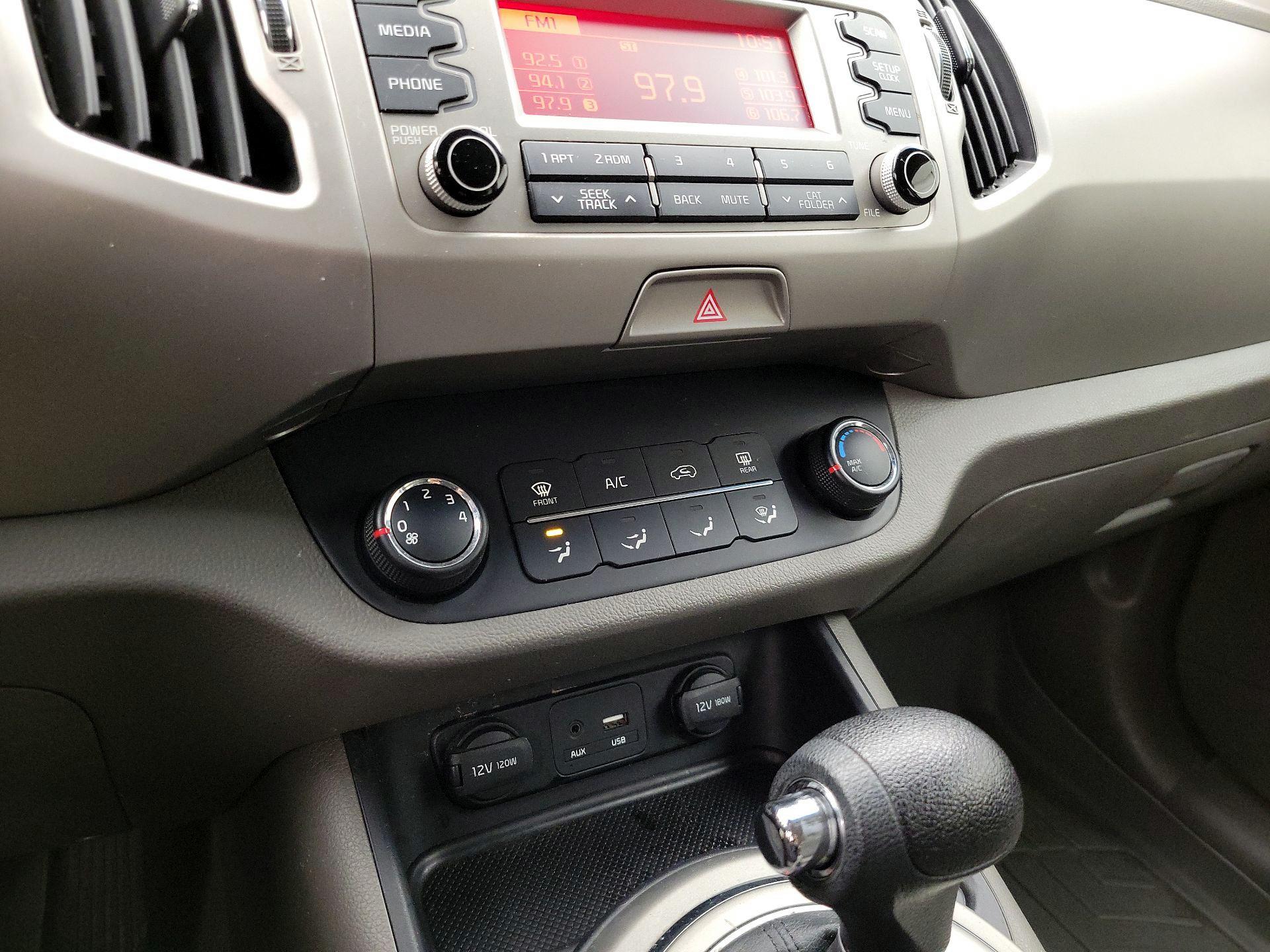 Thumbnail: 2016 Kia Sportage - 15