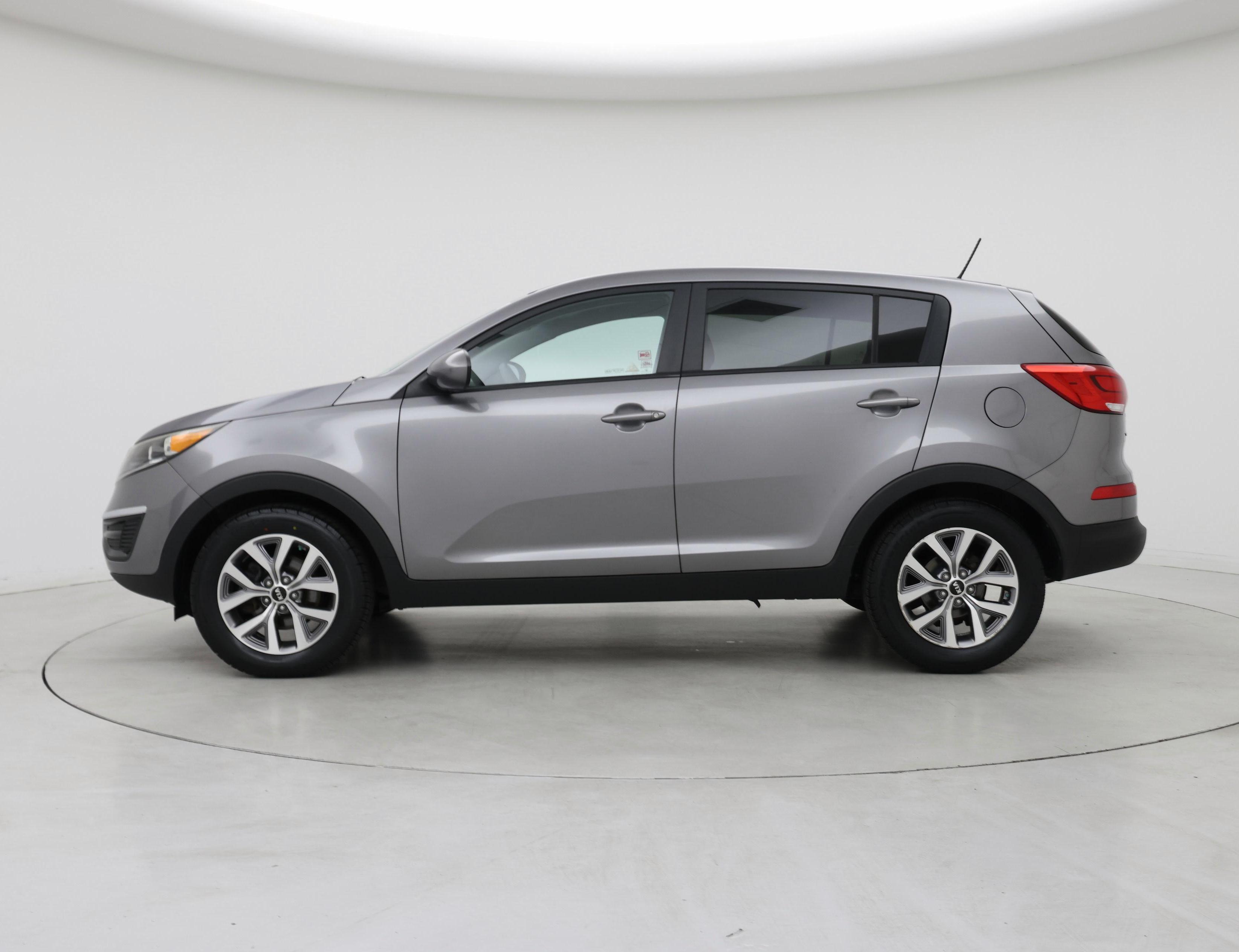 Thumbnail: 2016 Kia Sportage - 3