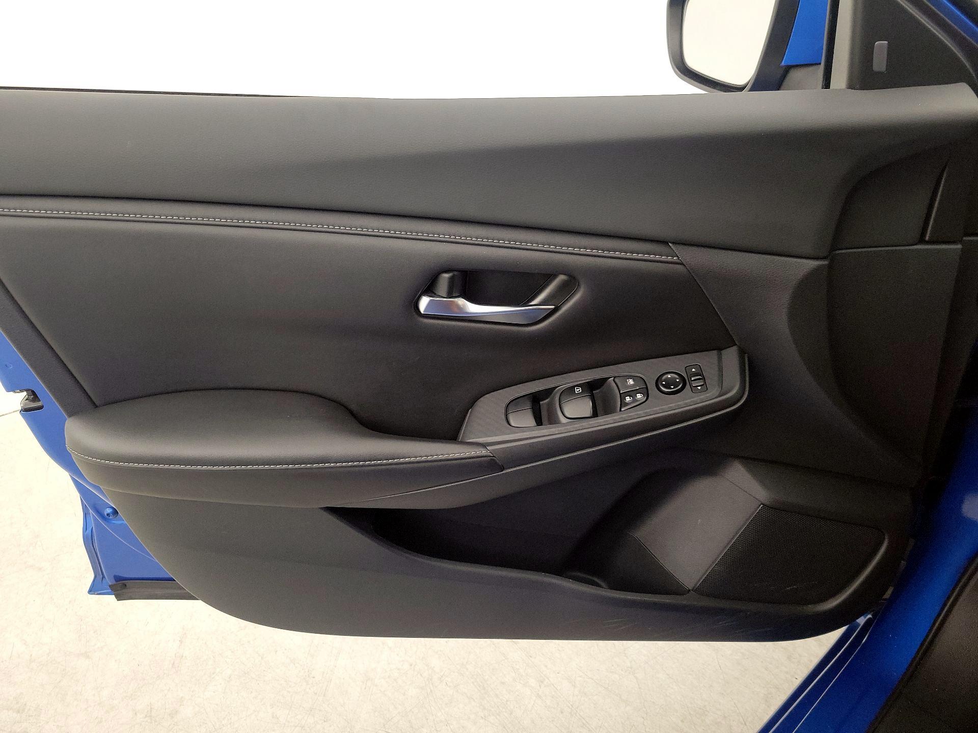 Thumbnail: 2022 Nissan Sentra - 12