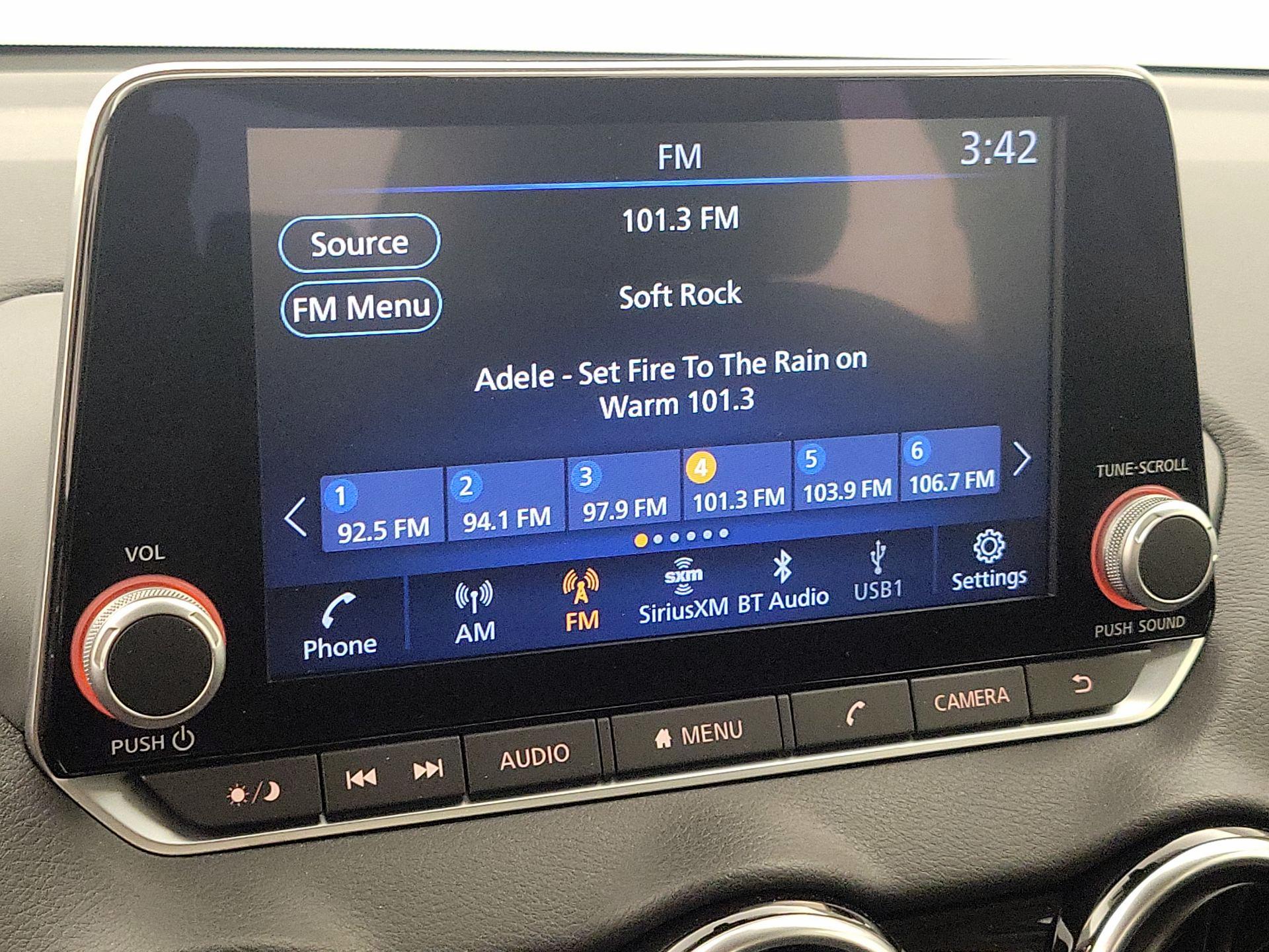 Thumbnail: 2022 Nissan Sentra - 15