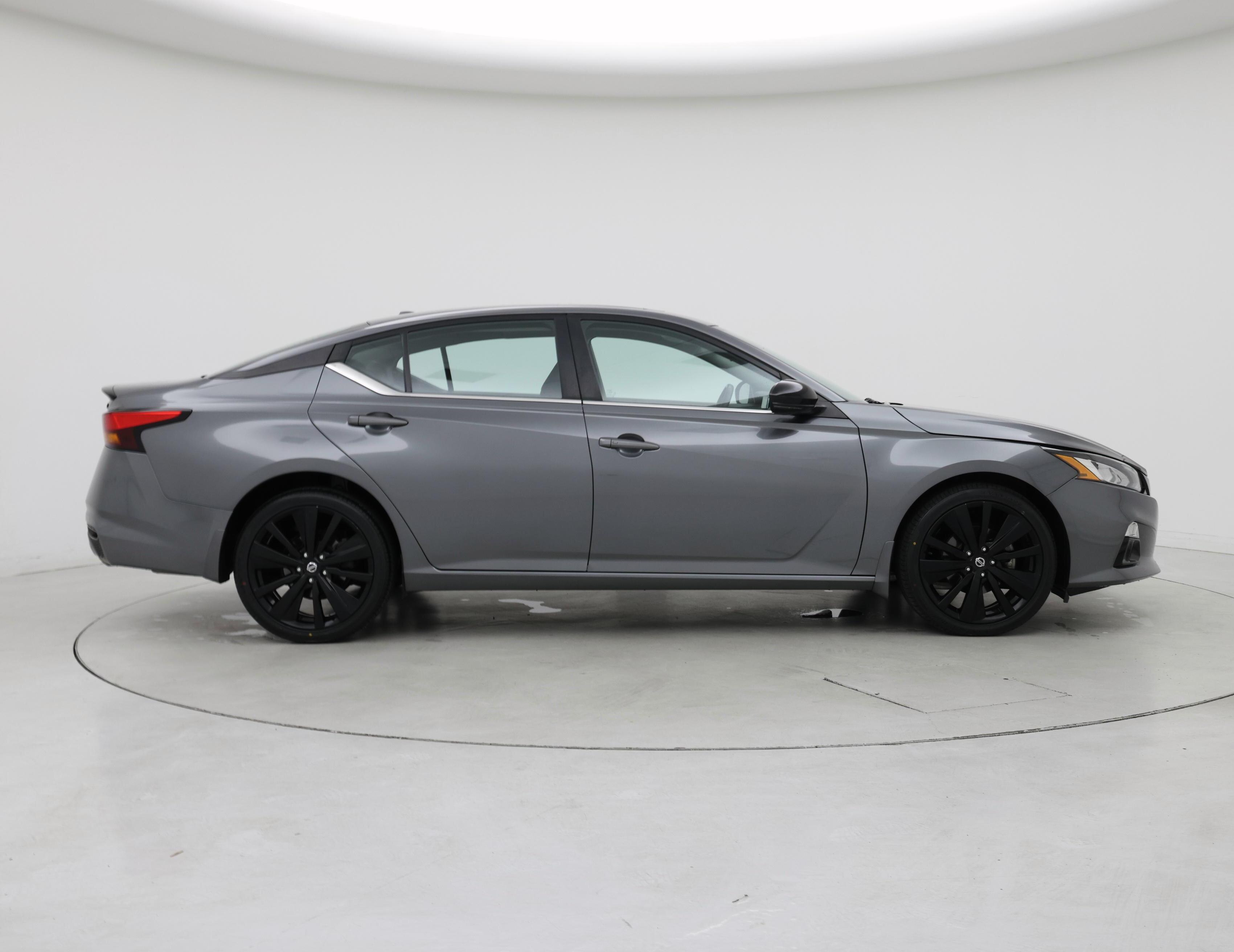 Thumbnail: 2022 Nissan Altima - 7