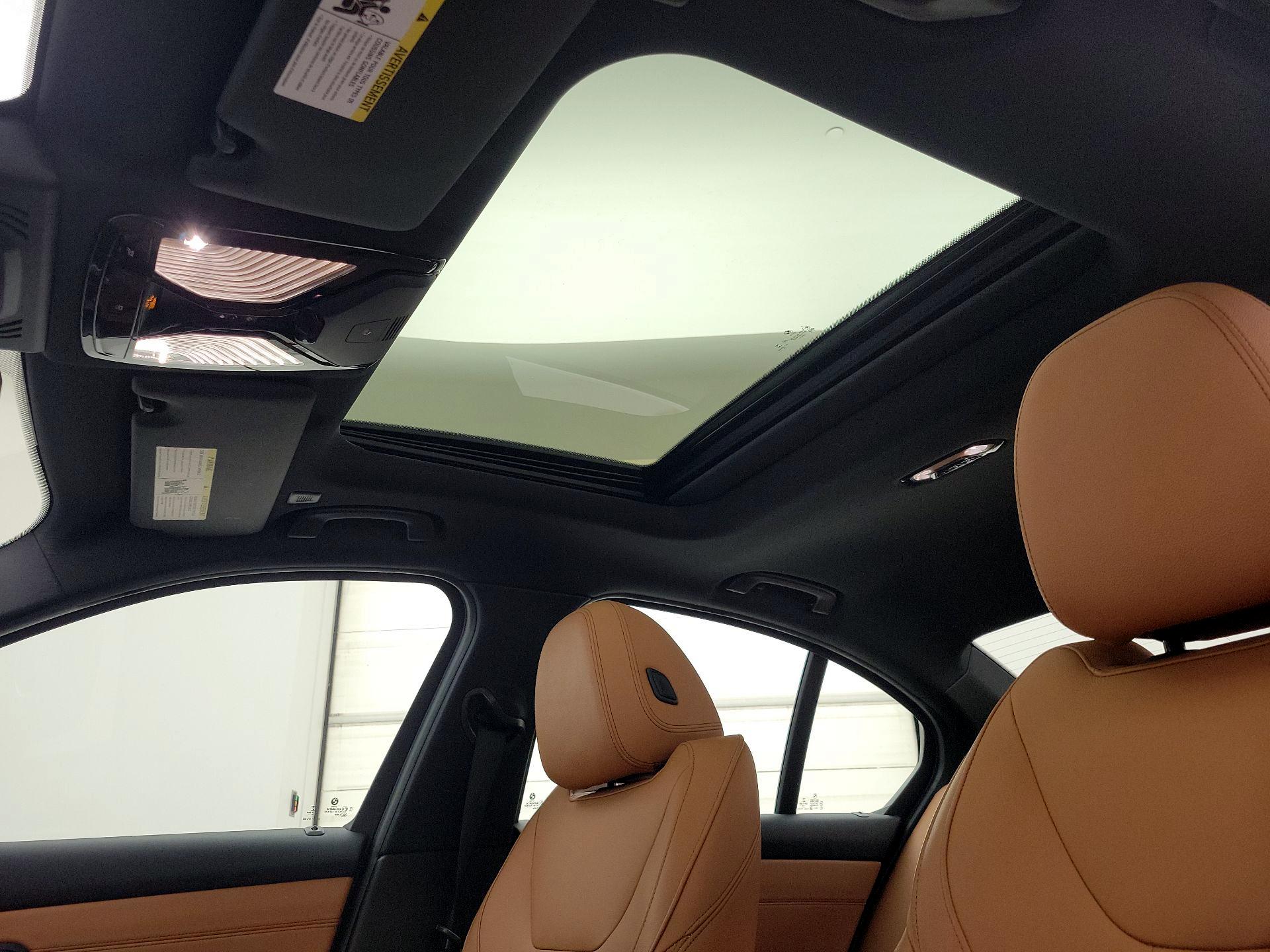 Thumbnail: 2021 BMW 3 Series - 20