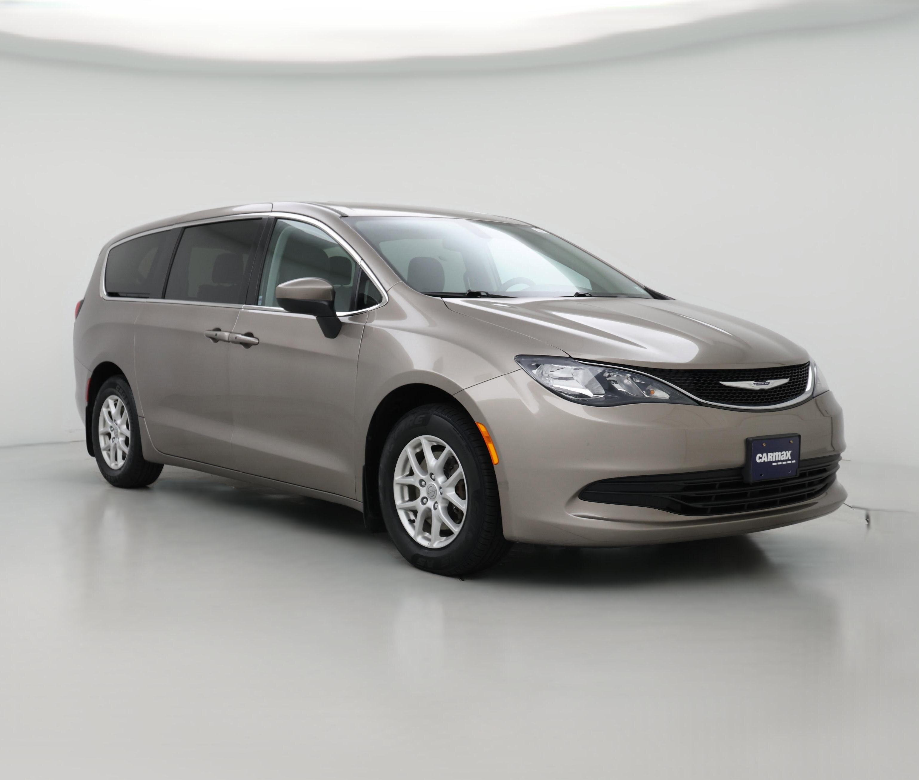 Thumbnail: 2017 Chrysler Pacifica - 1