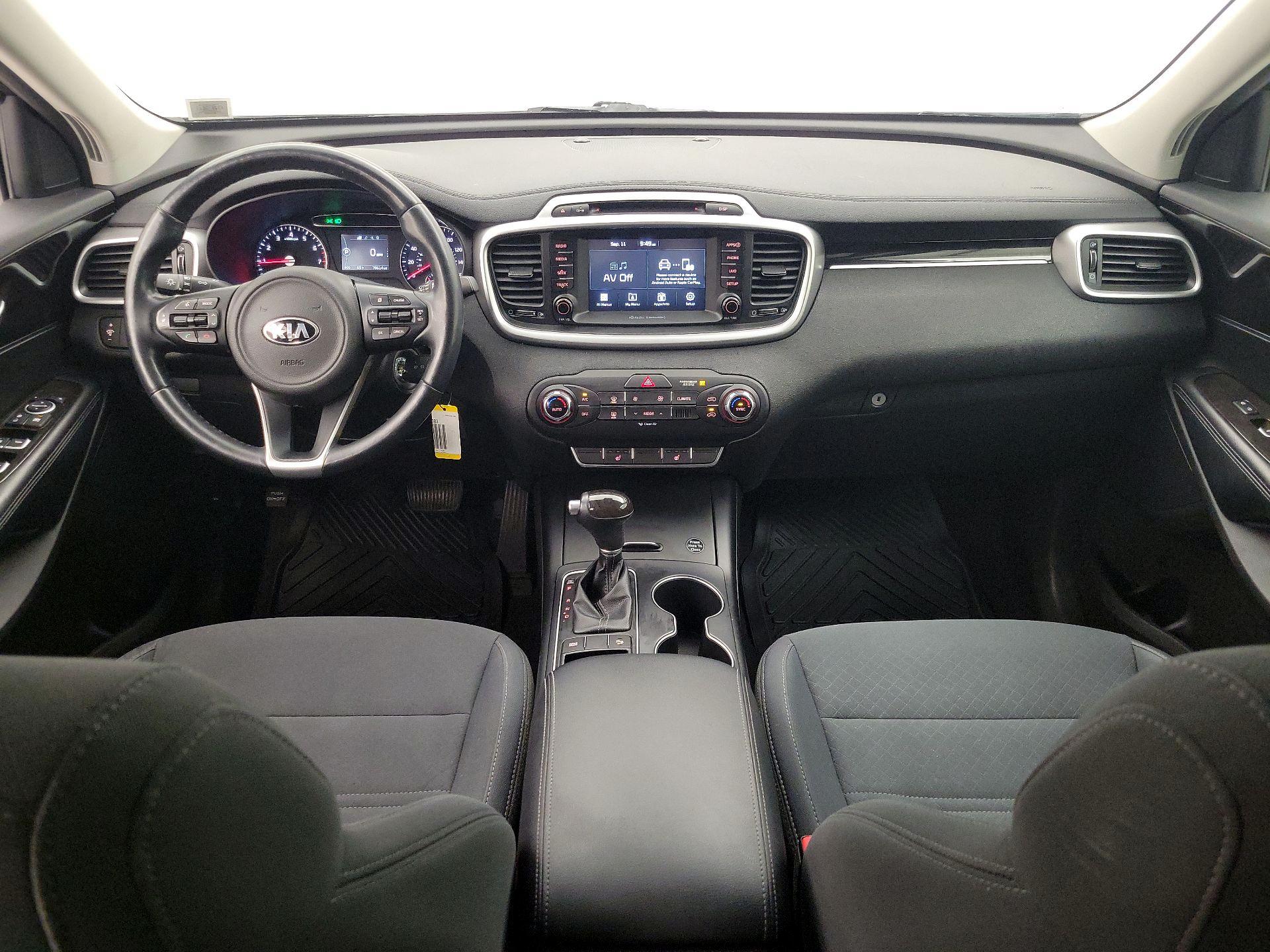 Thumbnail: 2018 Kia Sorento - 9