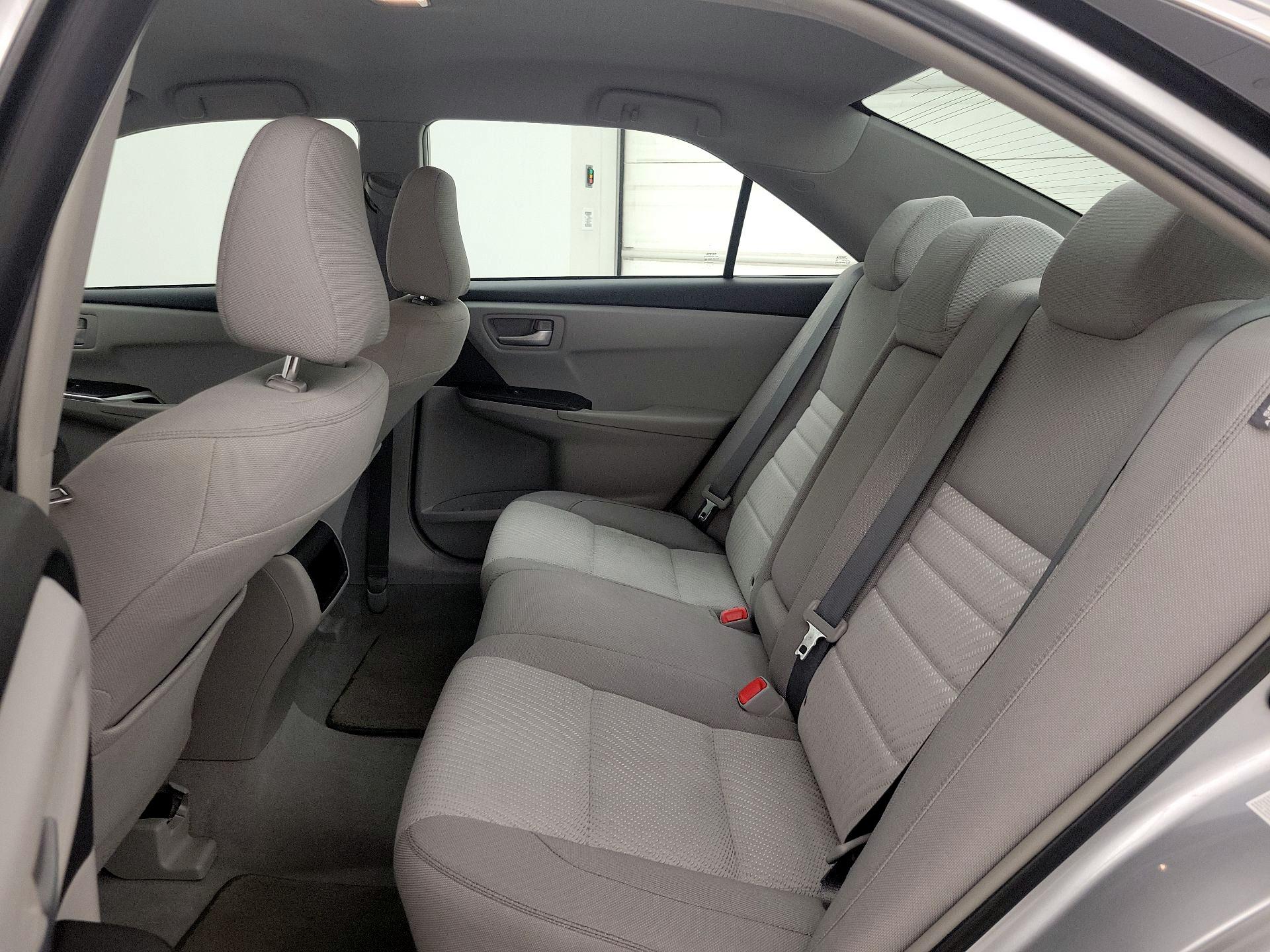 Thumbnail: 2015 Toyota Camry - 19