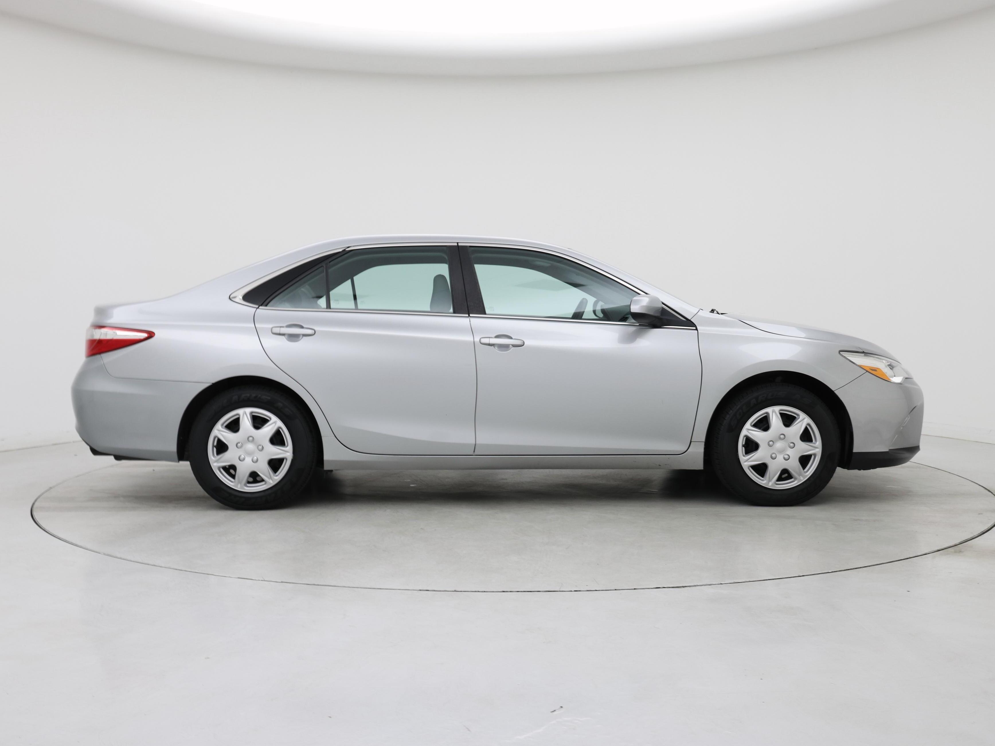 Thumbnail: 2015 Toyota Camry - 7