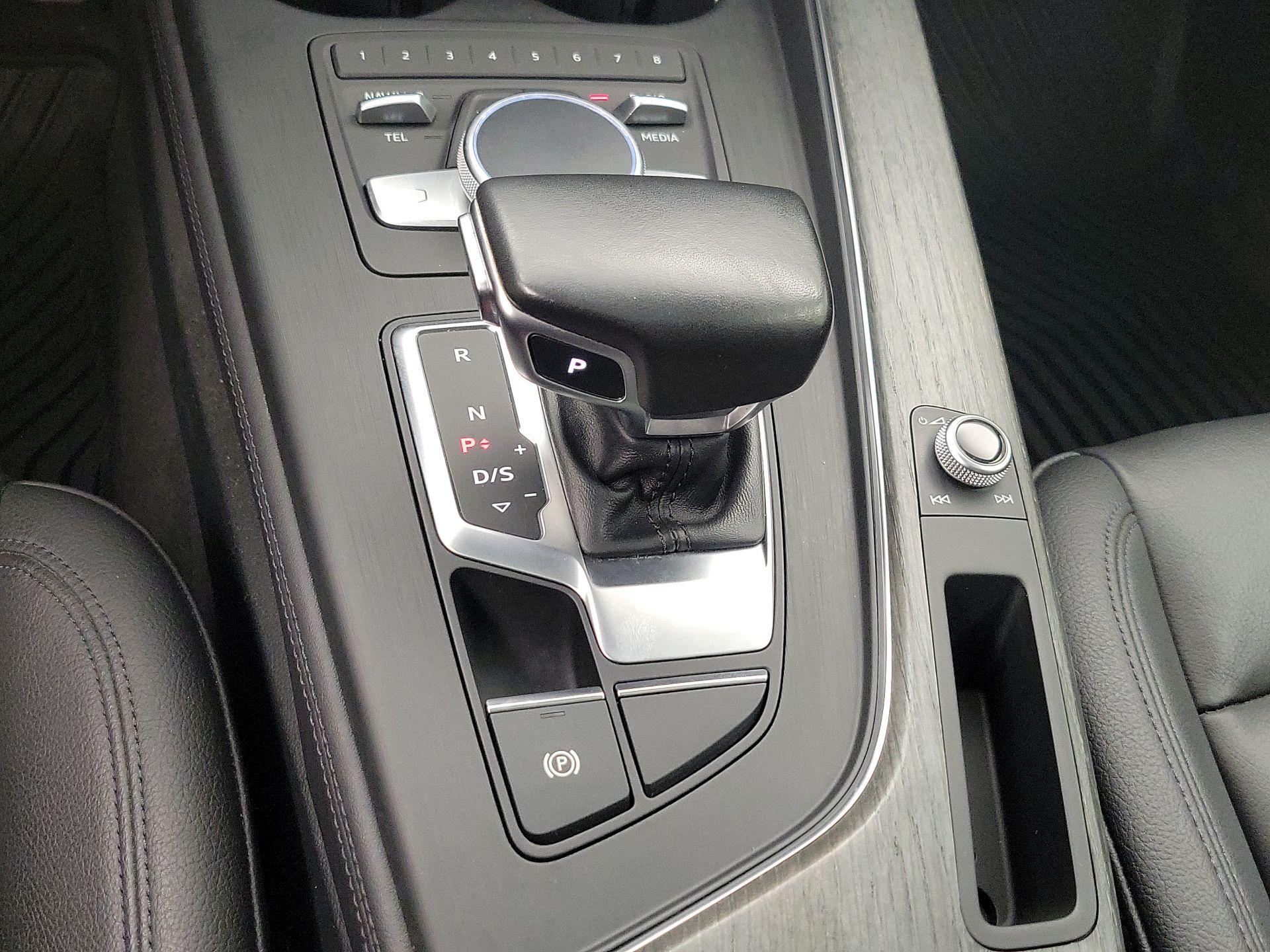 Thumbnail: 2019 Audi A4 - 18