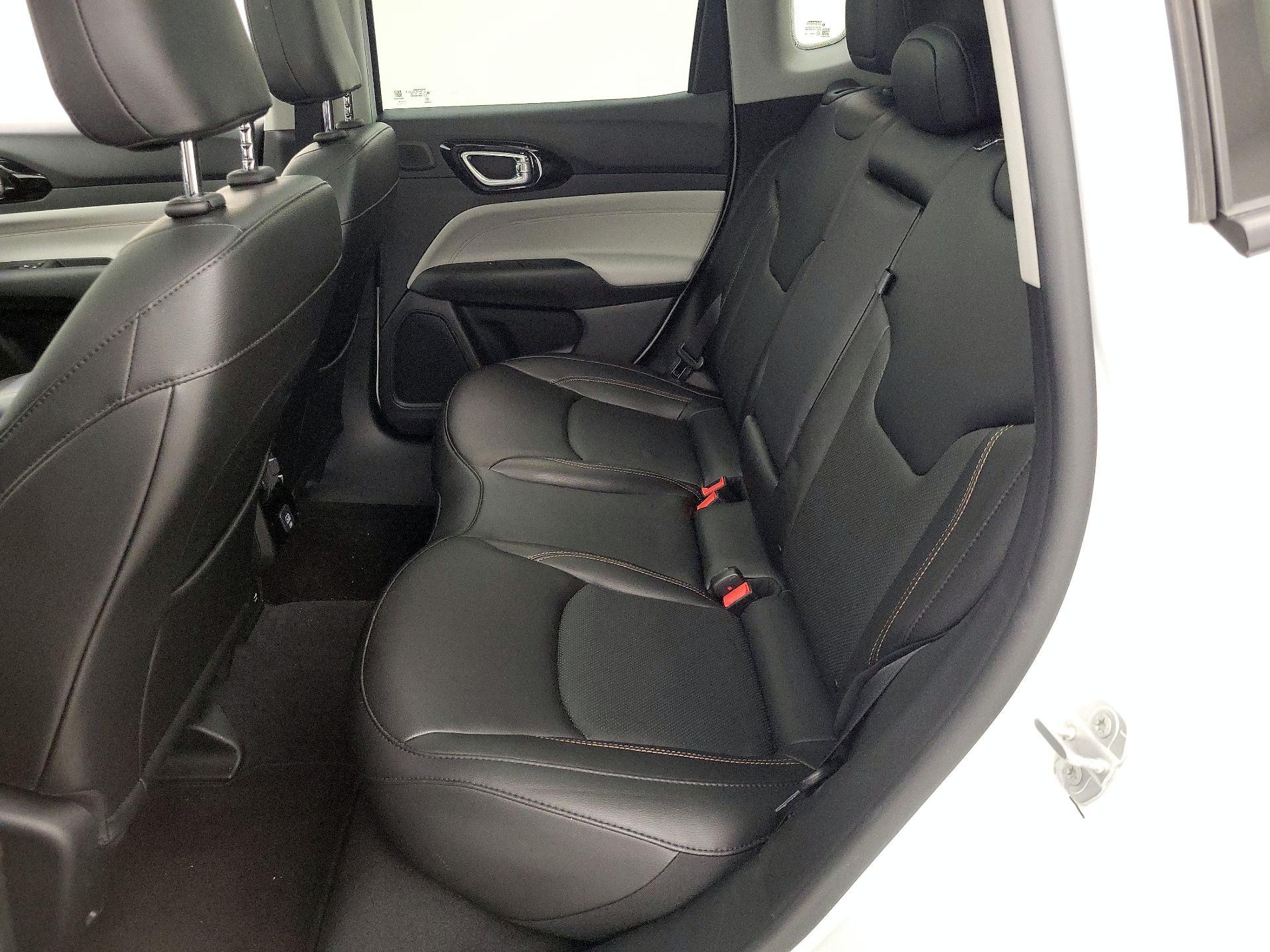 Thumbnail: 2022 Jeep Compass - 20