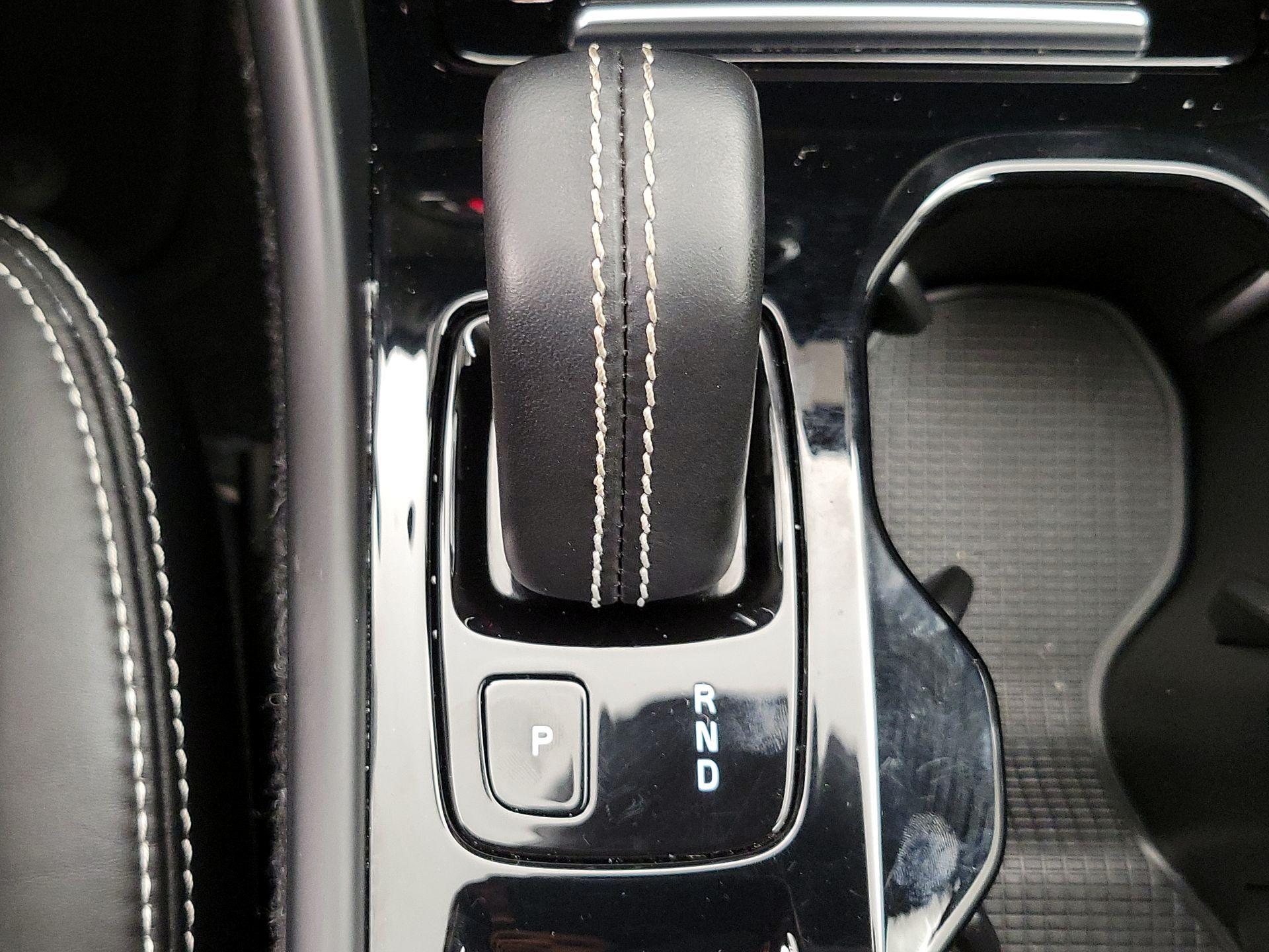 Thumbnail: 2021 Volvo XC40 - 18