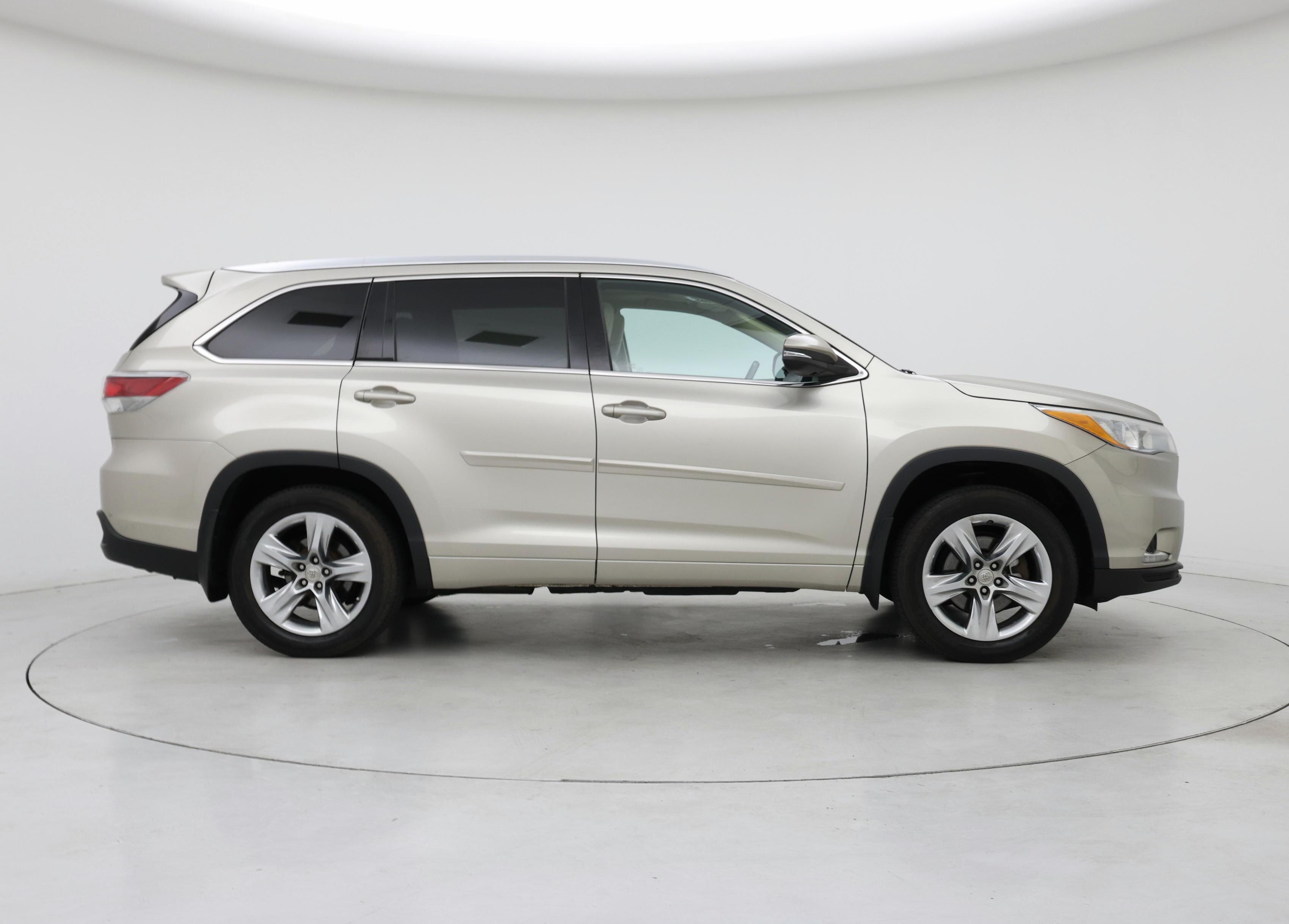 Thumbnail: 2015 Toyota Highlander - 7