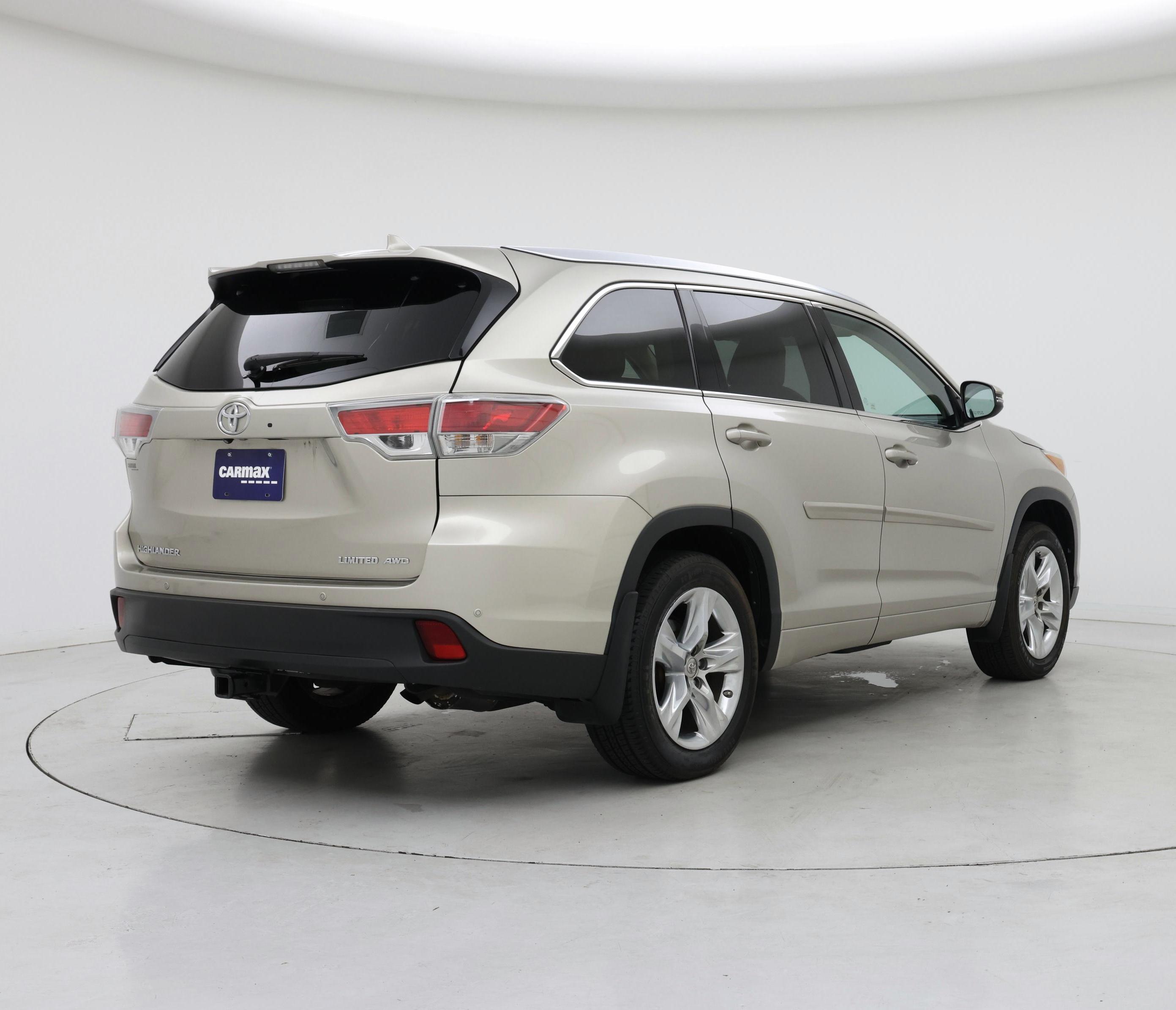 Thumbnail: 2015 Toyota Highlander - 8