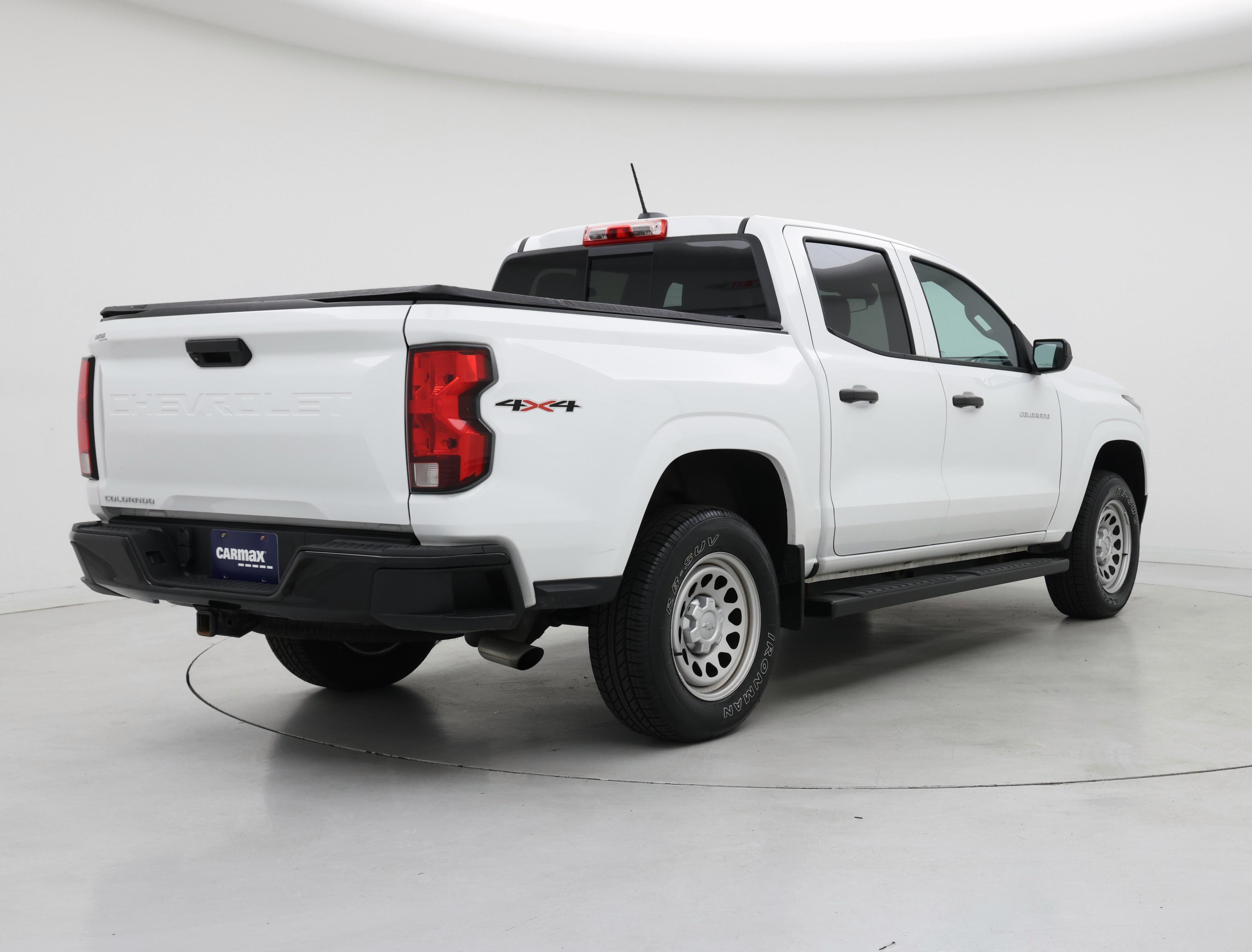 Thumbnail: 2023 Chevrolet Colorado - 8