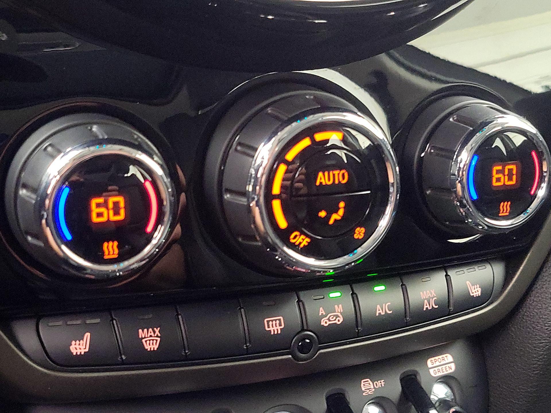 Thumbnail: 2022 MINI Cooper Countryman - 16