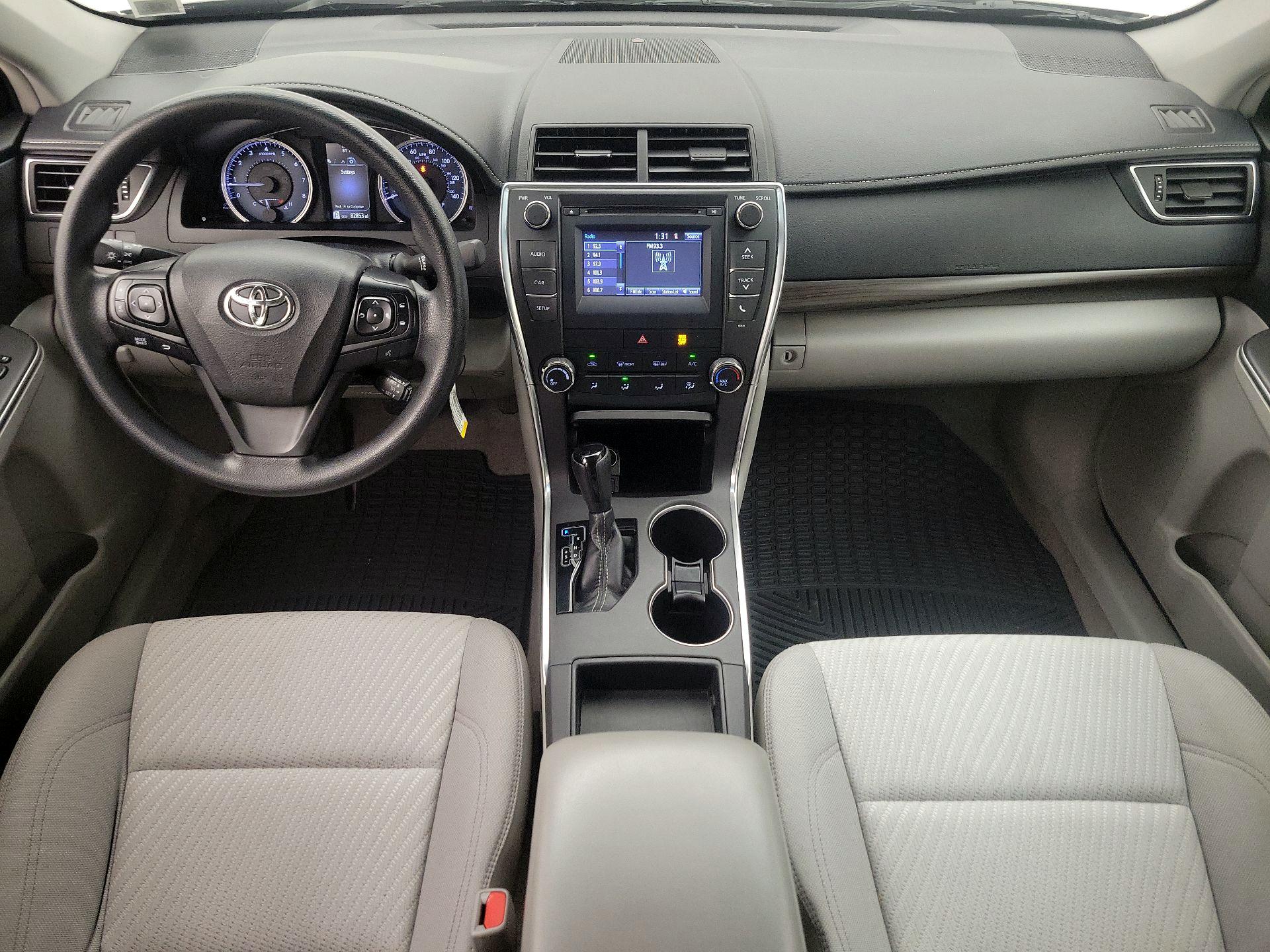 Thumbnail: 2016 Toyota Camry - 9
