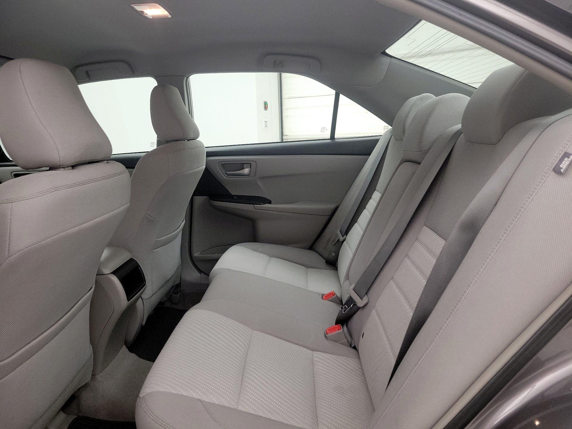 Thumbnail: 2016 Toyota Camry - 19
