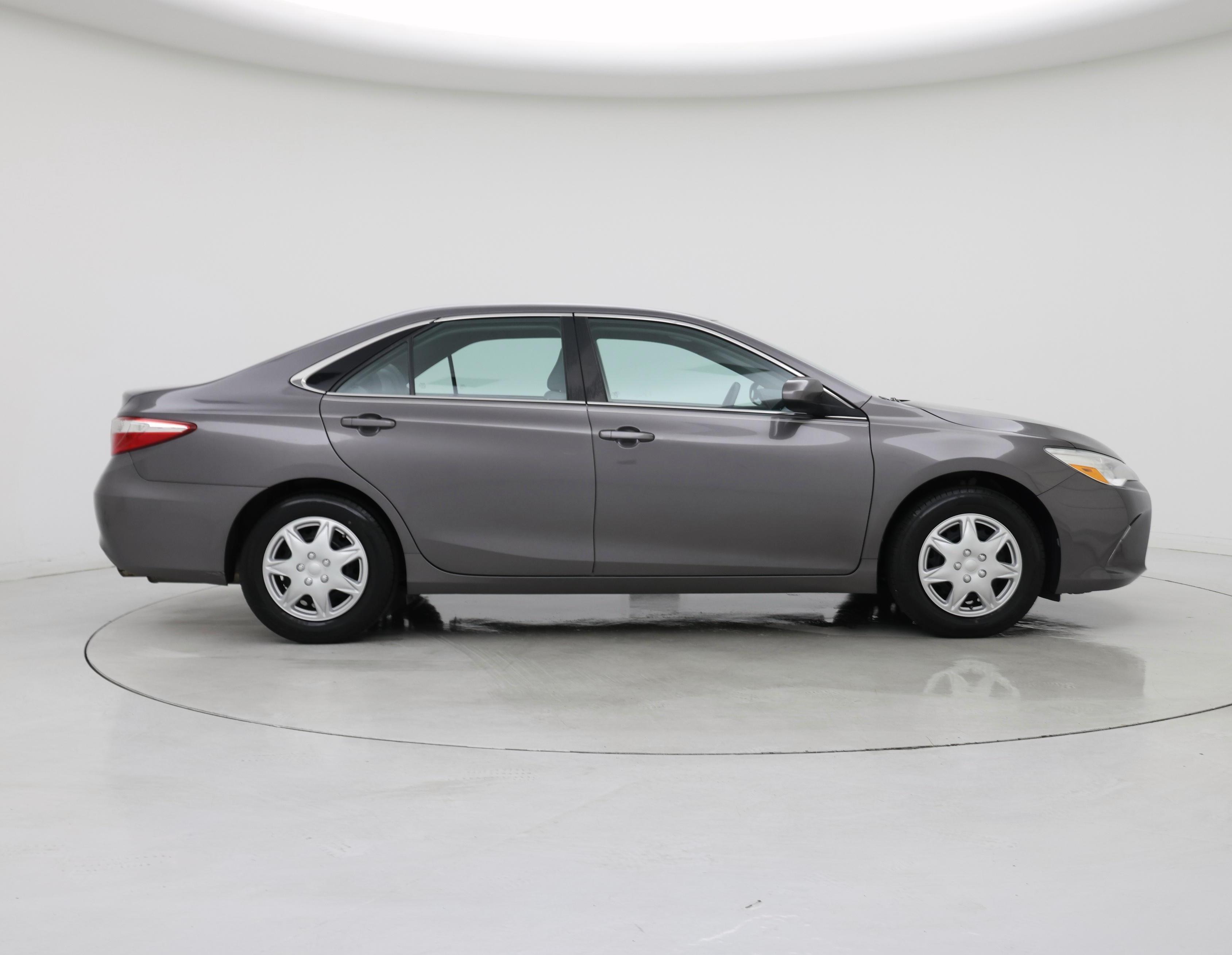 Thumbnail: 2016 Toyota Camry - 7