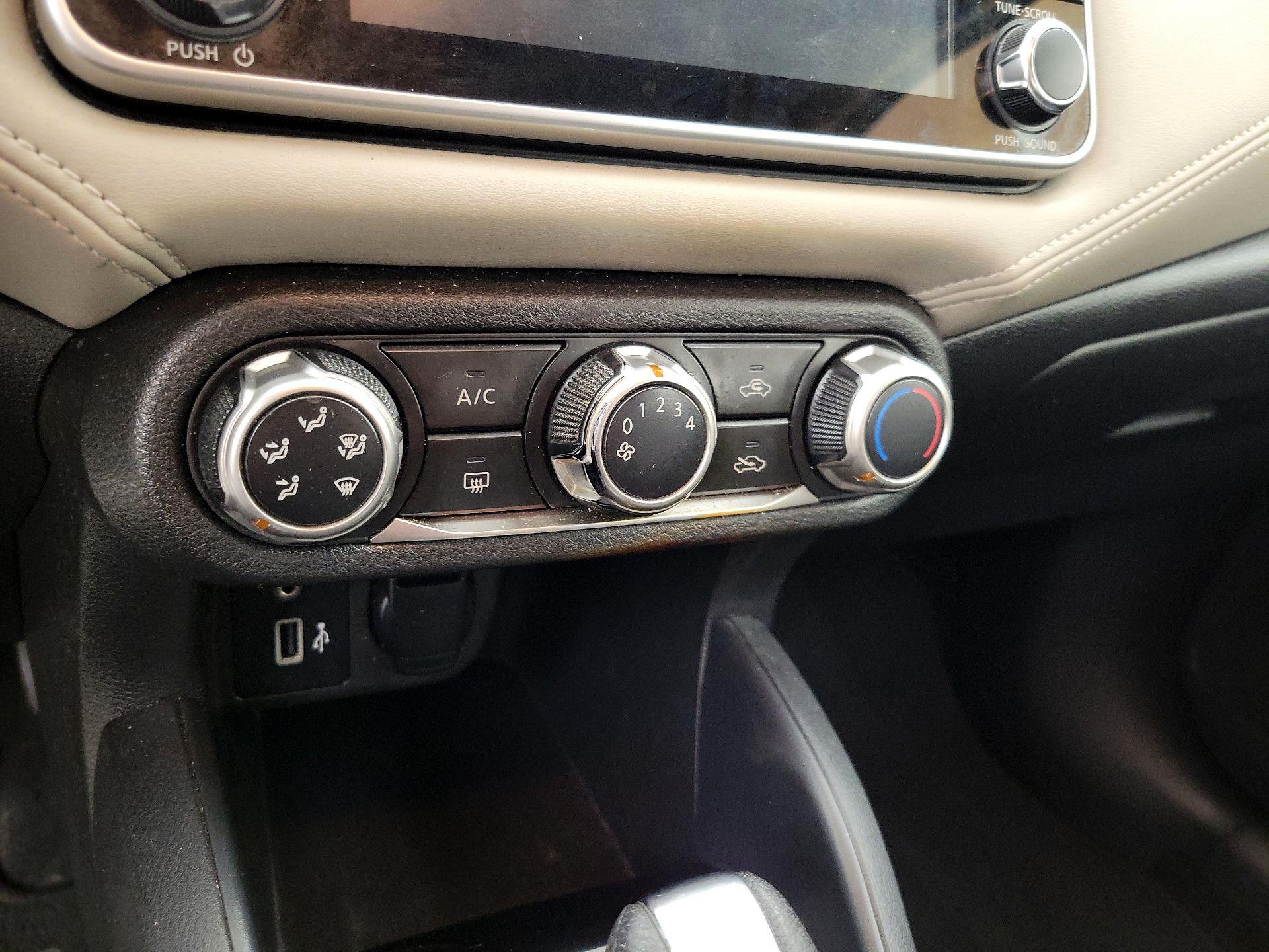 Thumbnail: 2020 Nissan Versa - 15