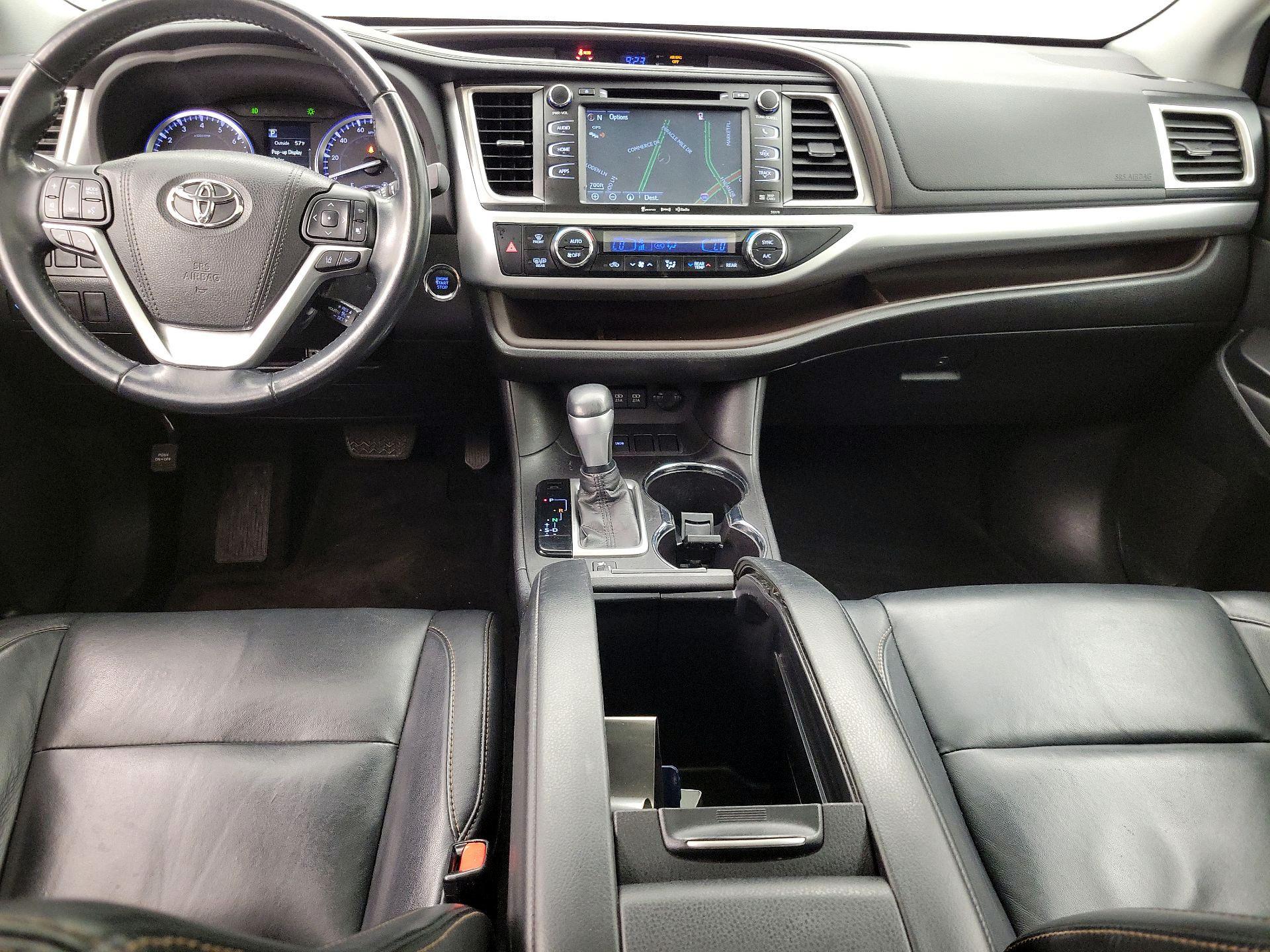 Thumbnail: 2018 Toyota Highlander - 9