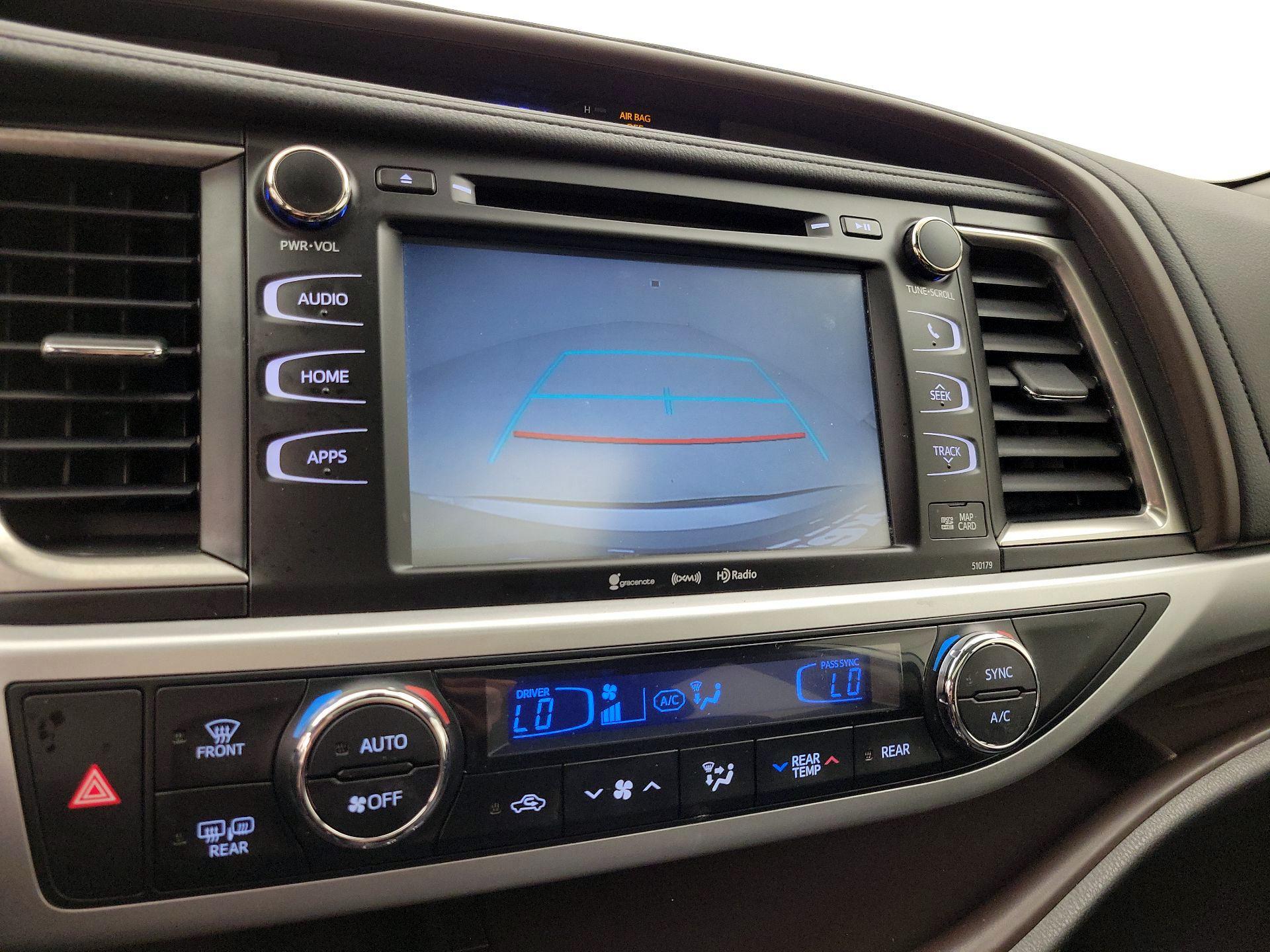 Thumbnail: 2018 Toyota Highlander - 15