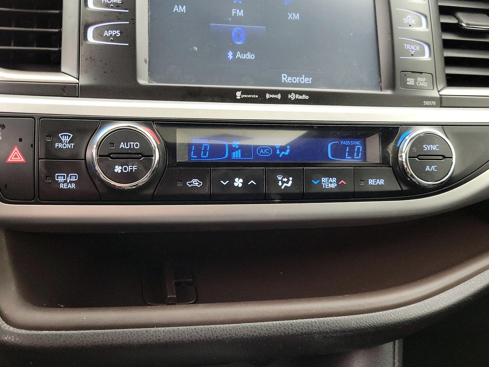 Thumbnail: 2018 Toyota Highlander - 17