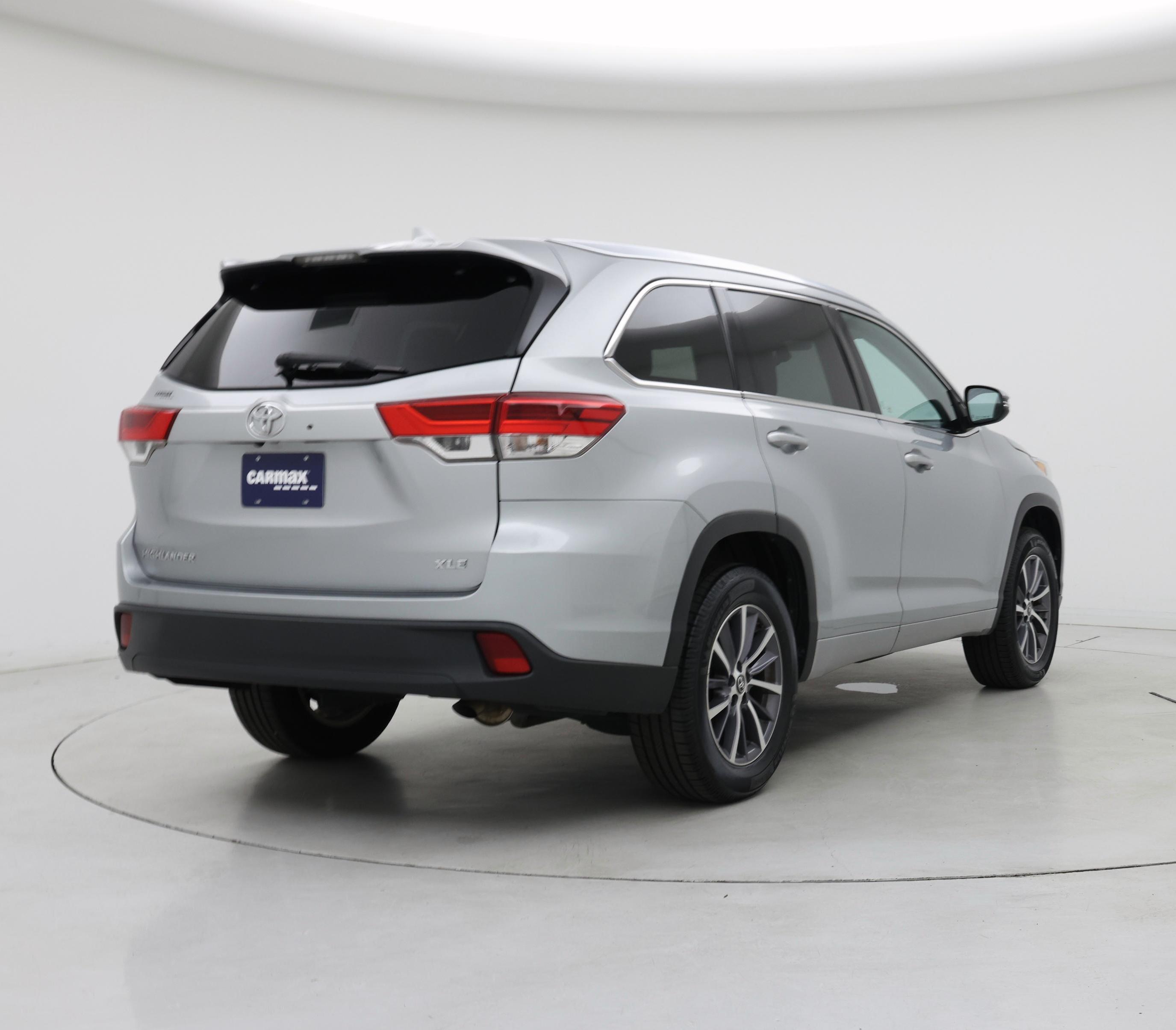 Thumbnail: 2018 Toyota Highlander - 8