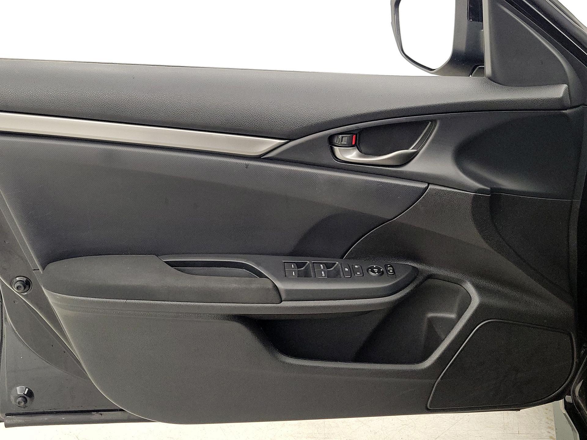 Thumbnail: 2018 Honda Civic - 12