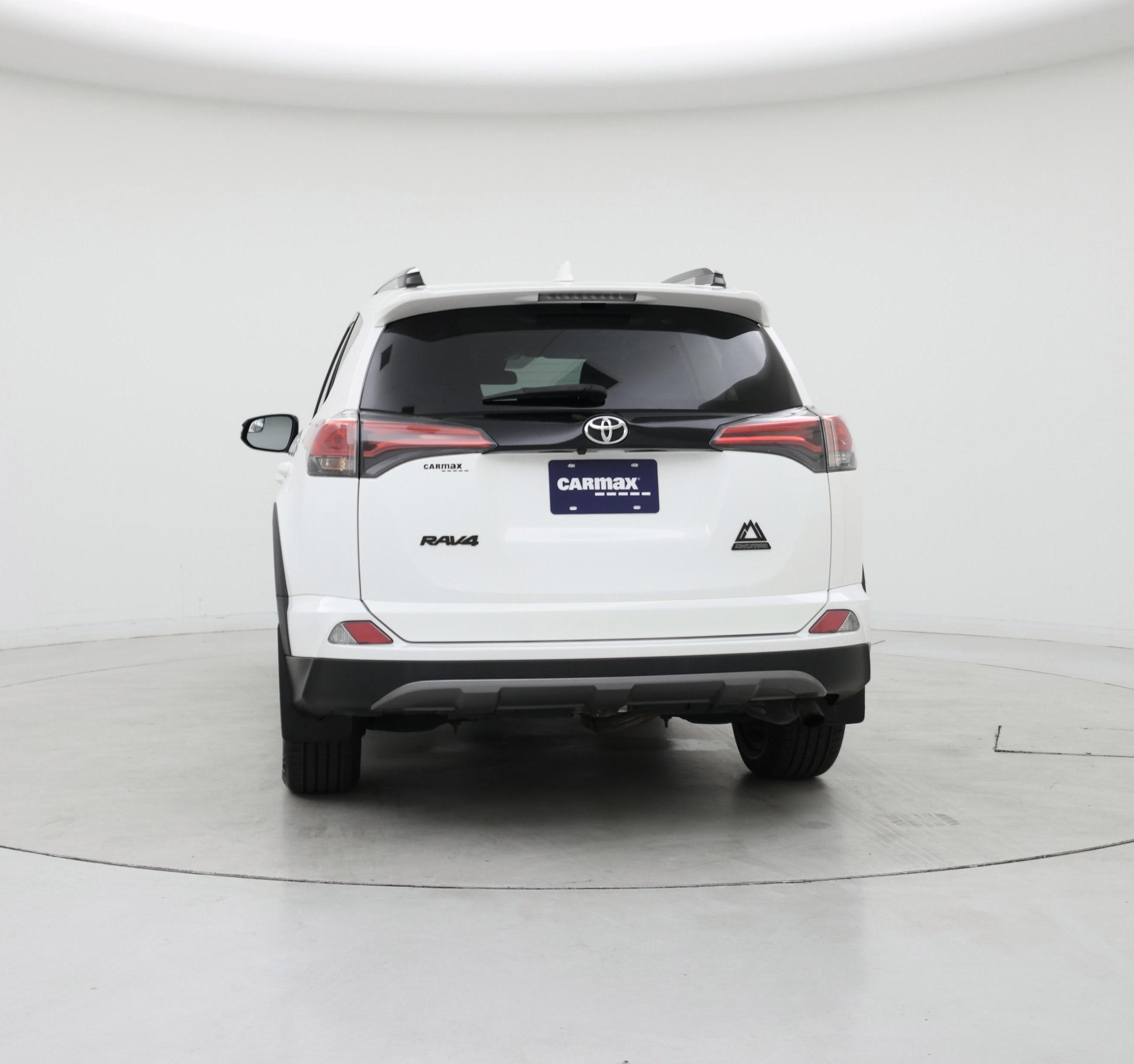 Thumbnail: 2018 Toyota RAV4 - 6