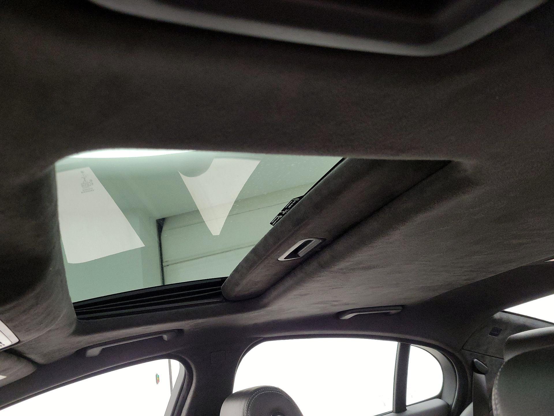 Thumbnail: 2015 Jaguar XF - 20