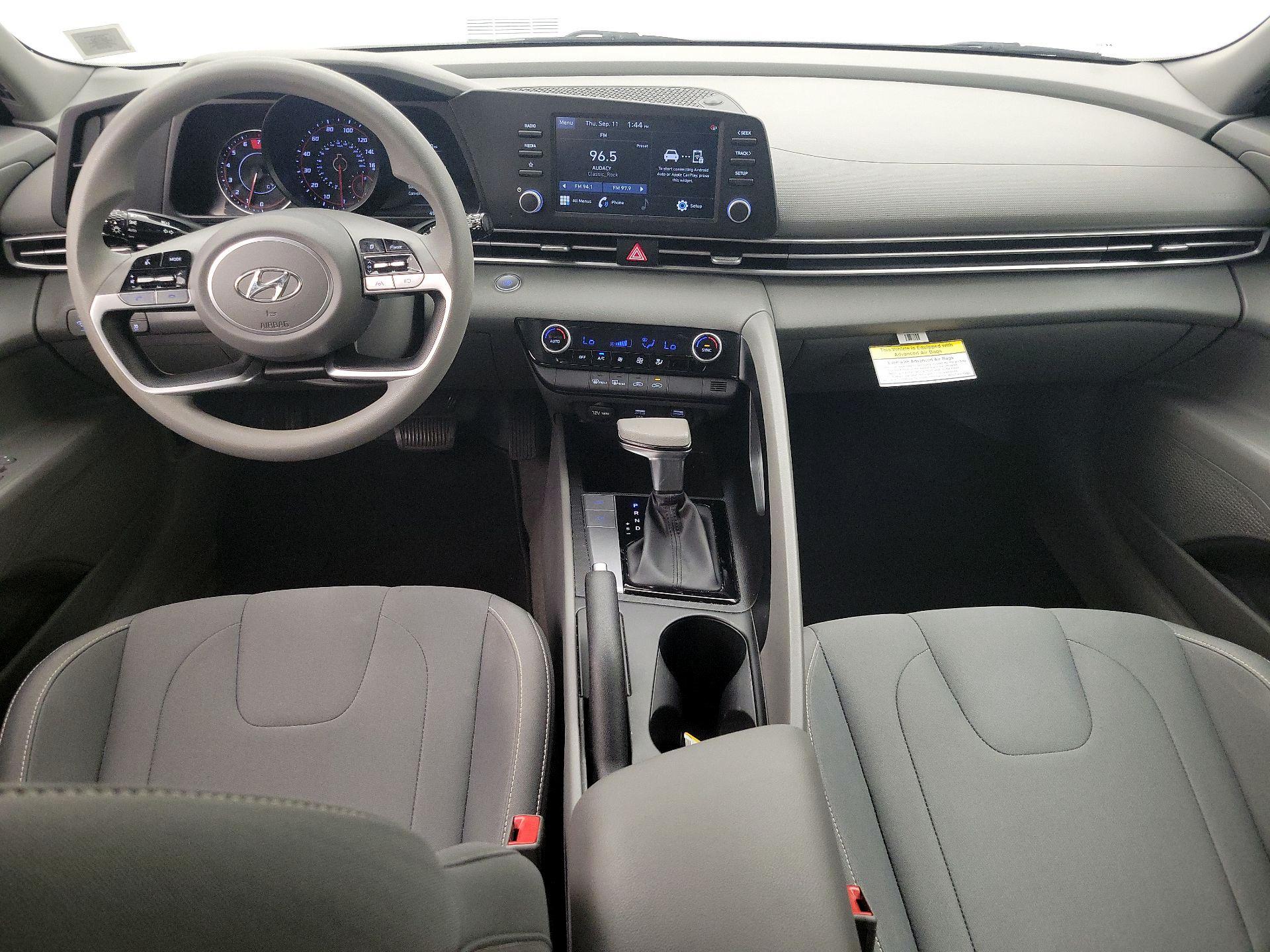 Thumbnail: 2023 Hyundai Elantra - 9