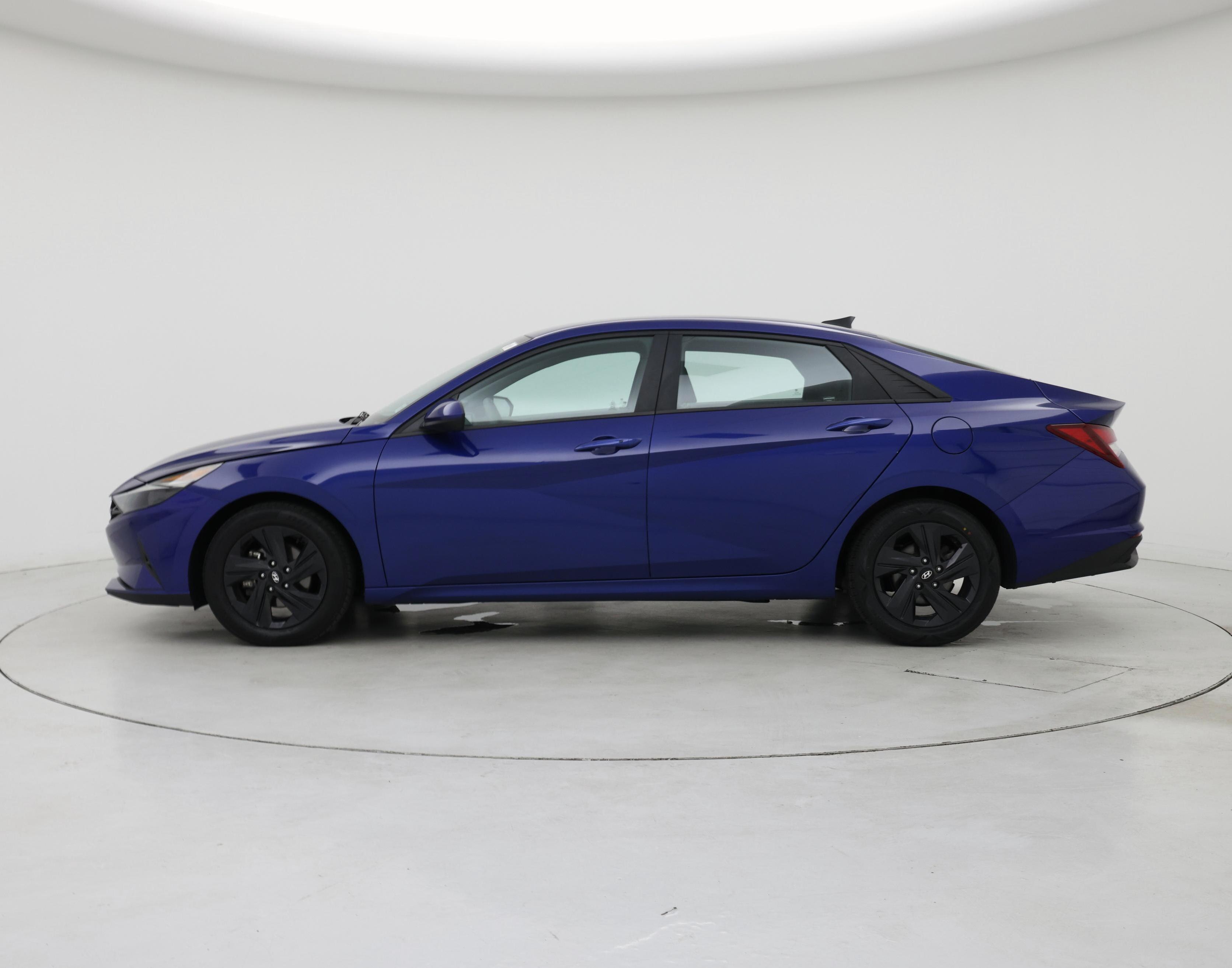 Thumbnail: 2023 Hyundai Elantra - 3
