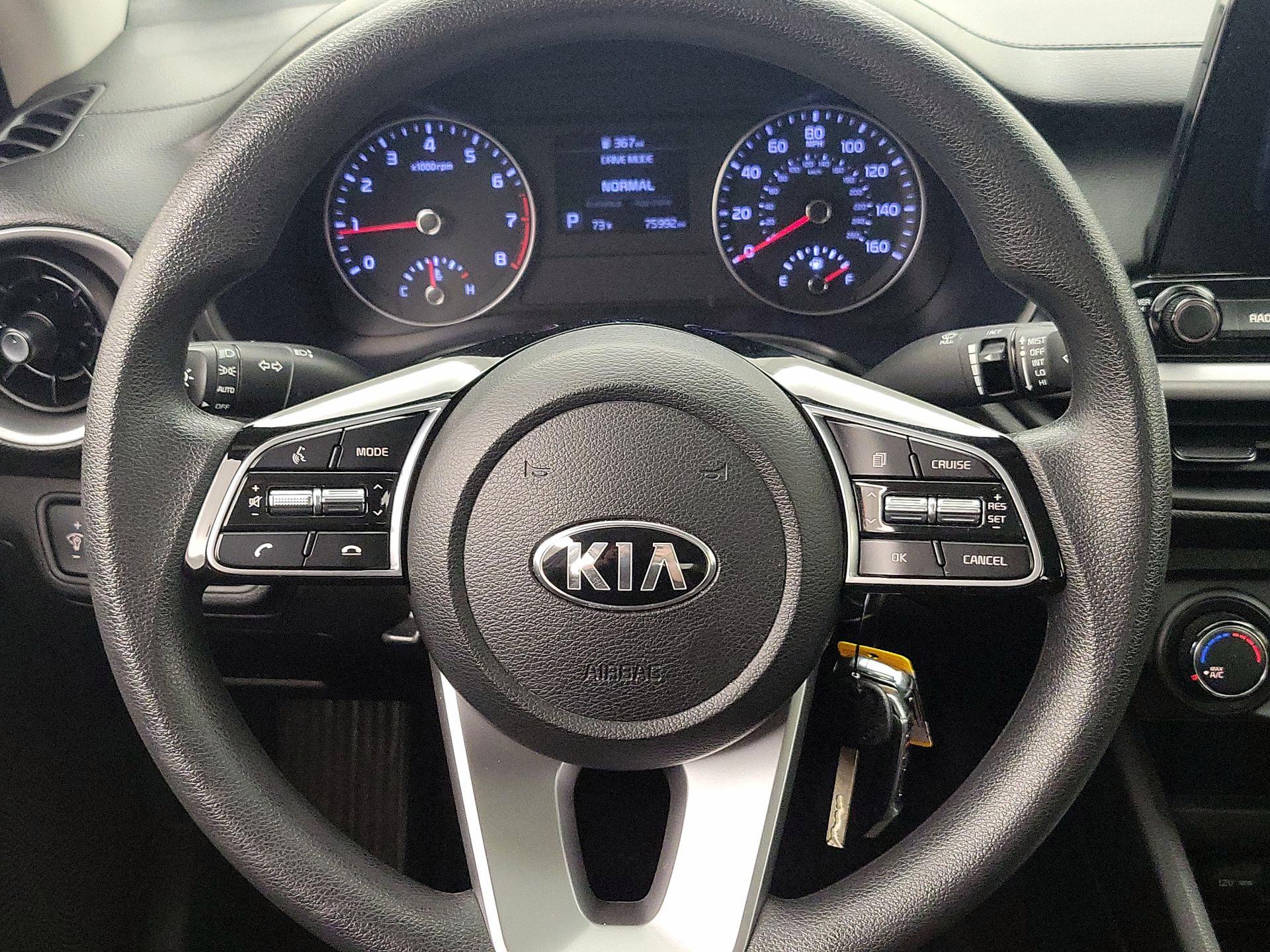 Thumbnail: 2020 Kia Forte - 10