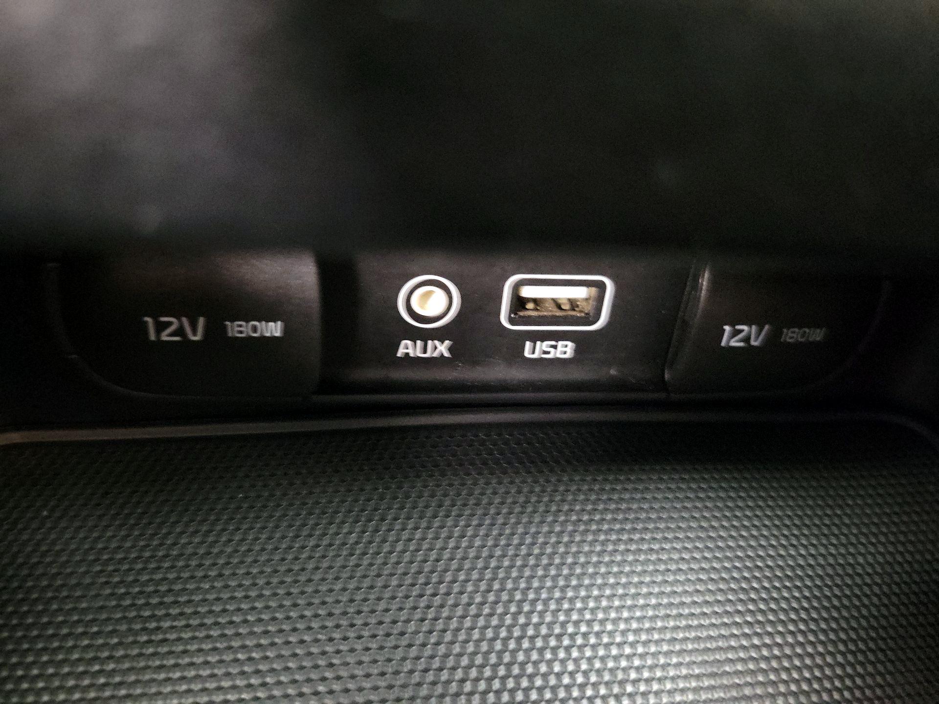 Thumbnail: 2020 Kia Forte - 18