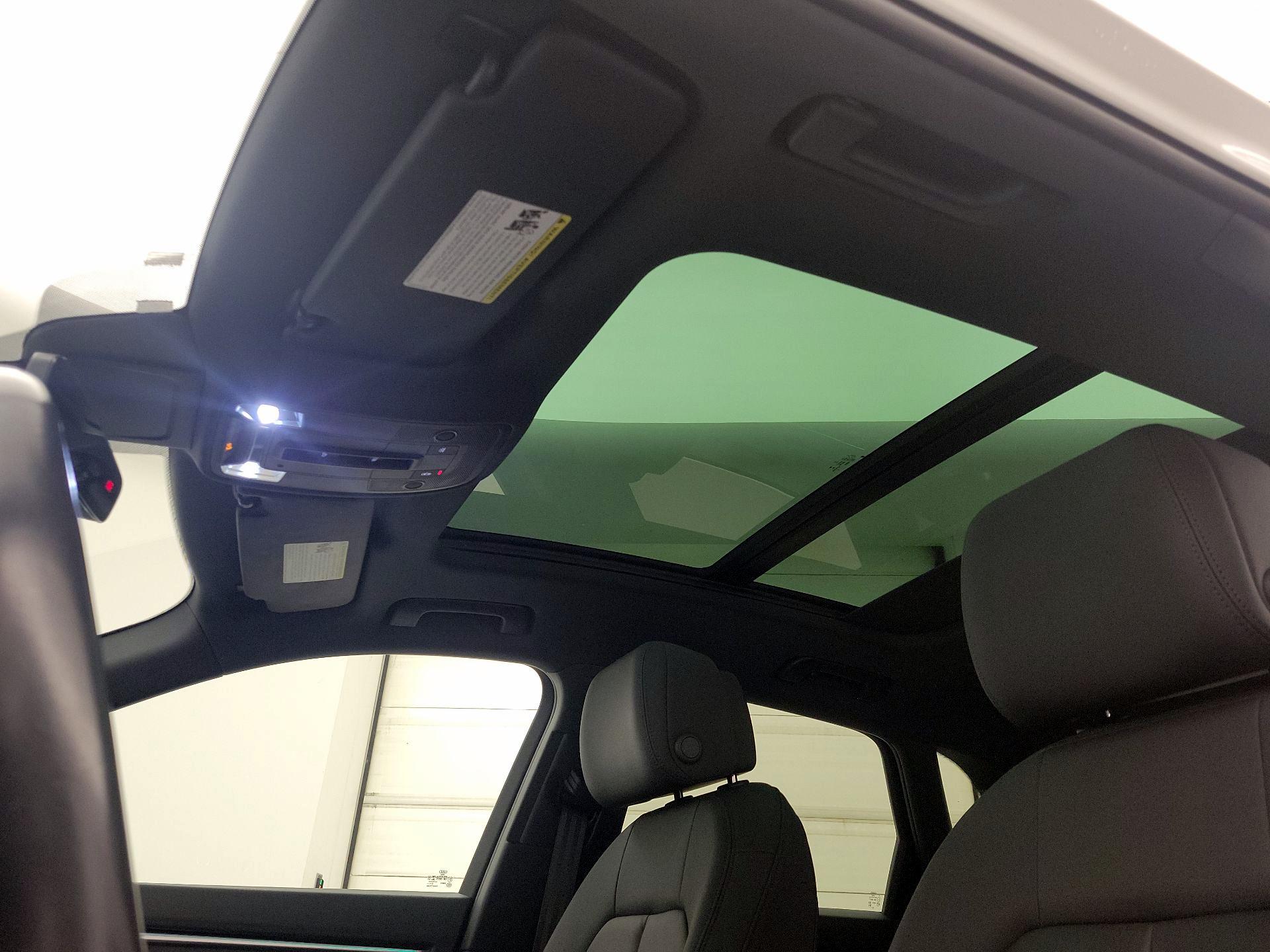 Thumbnail: 2021 Audi Q3 - 20