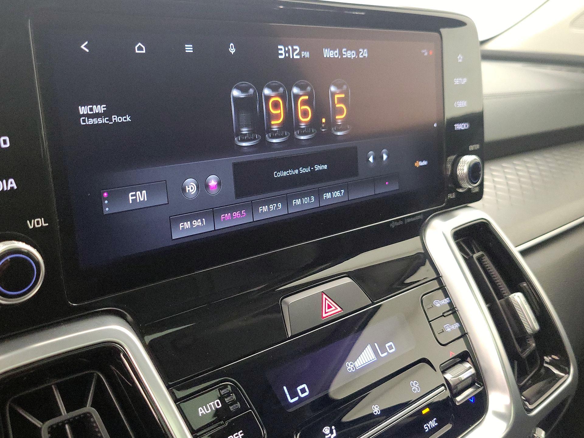 Thumbnail: 2021 Kia Sorento - 16