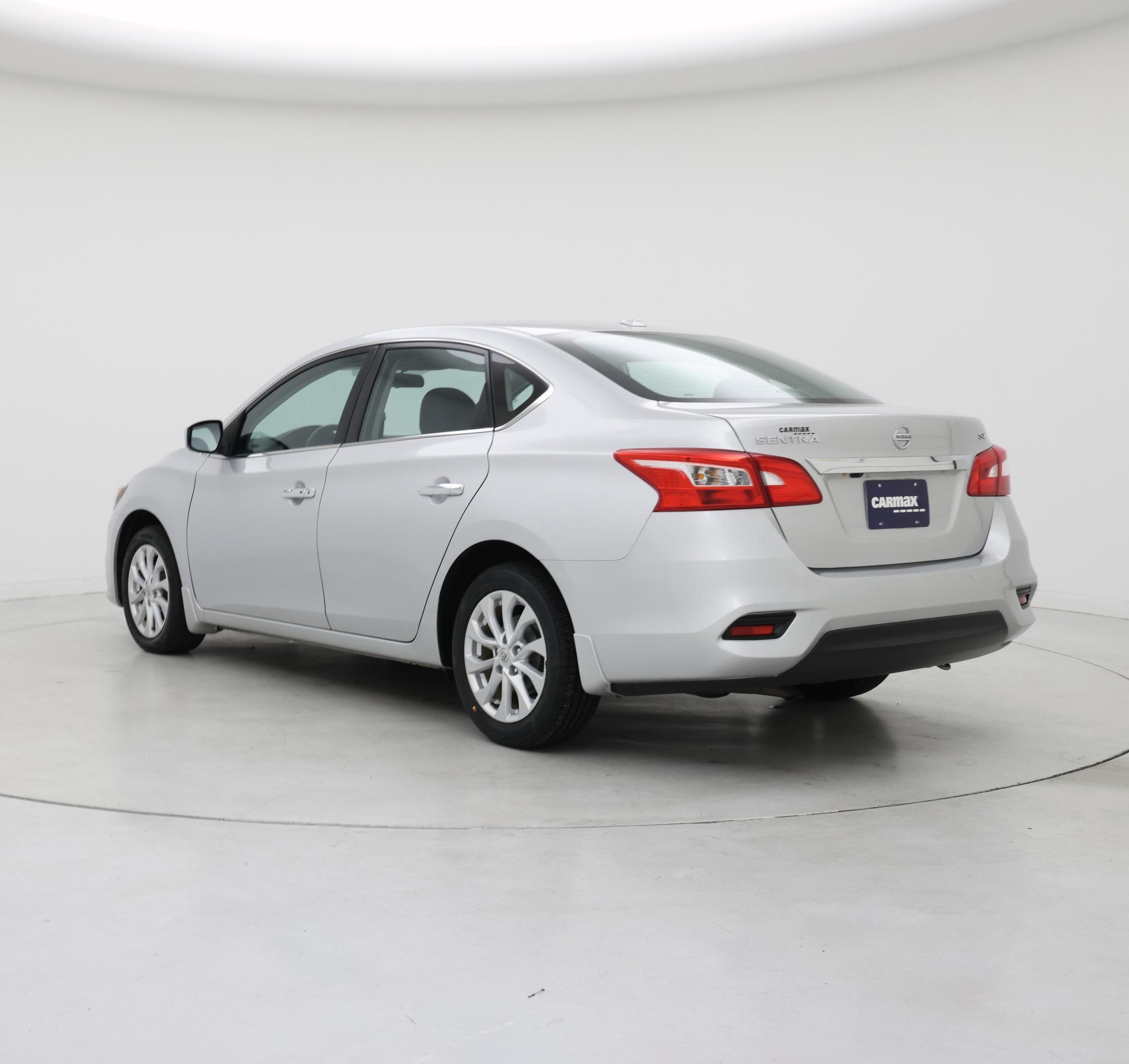 Thumbnail: 2017 Nissan Sentra - 2