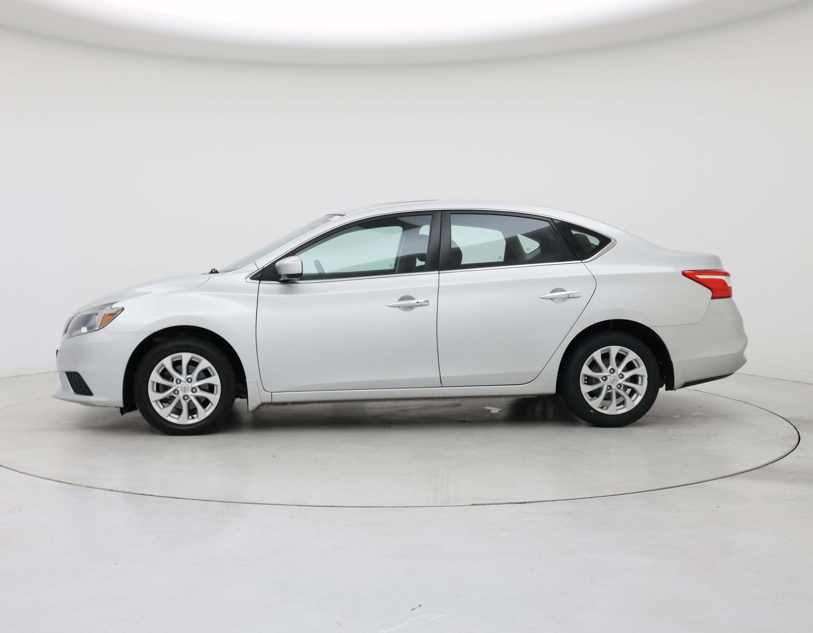 Thumbnail: 2017 Nissan Sentra - 3
